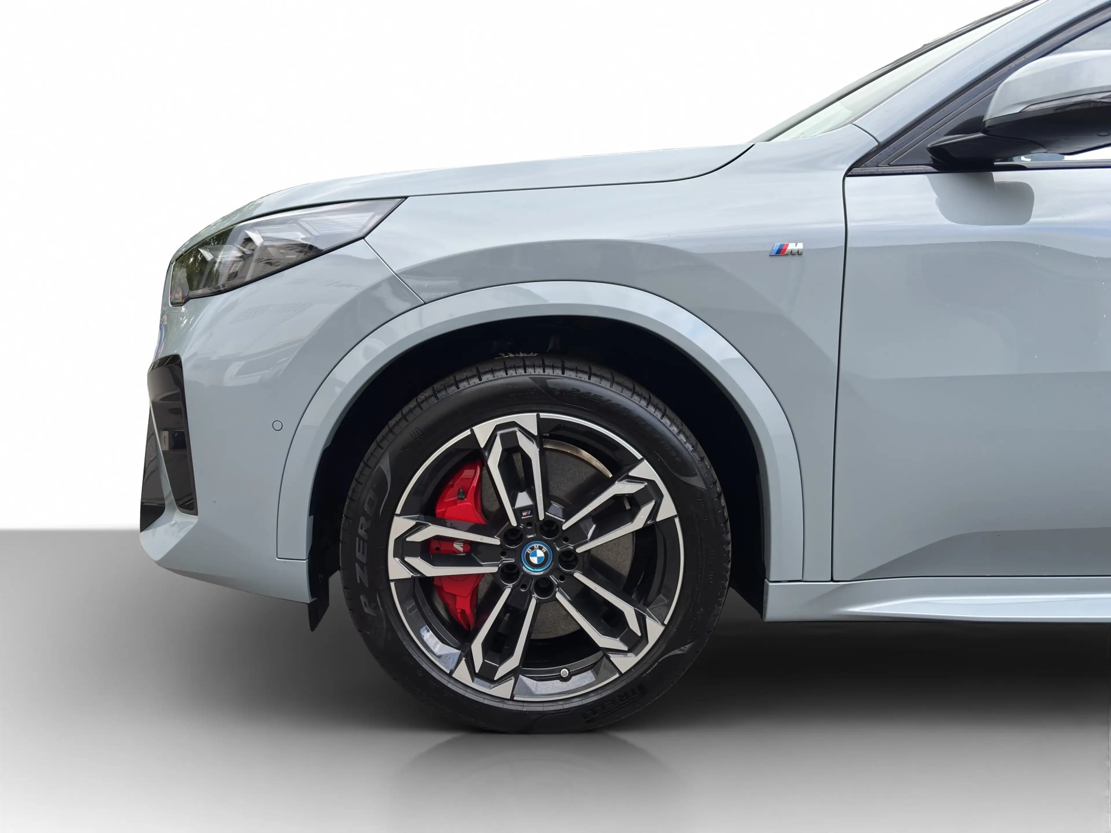 BMW iX2 xDrive30 M Sport Navi AdapLED HUD Hifi Park+ Navi — photo 15
