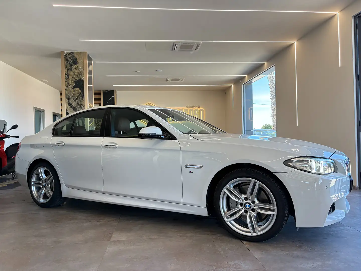 BMW 530 530d xdrive Msport 249cv auto E6 Garanzia Bianco - 2