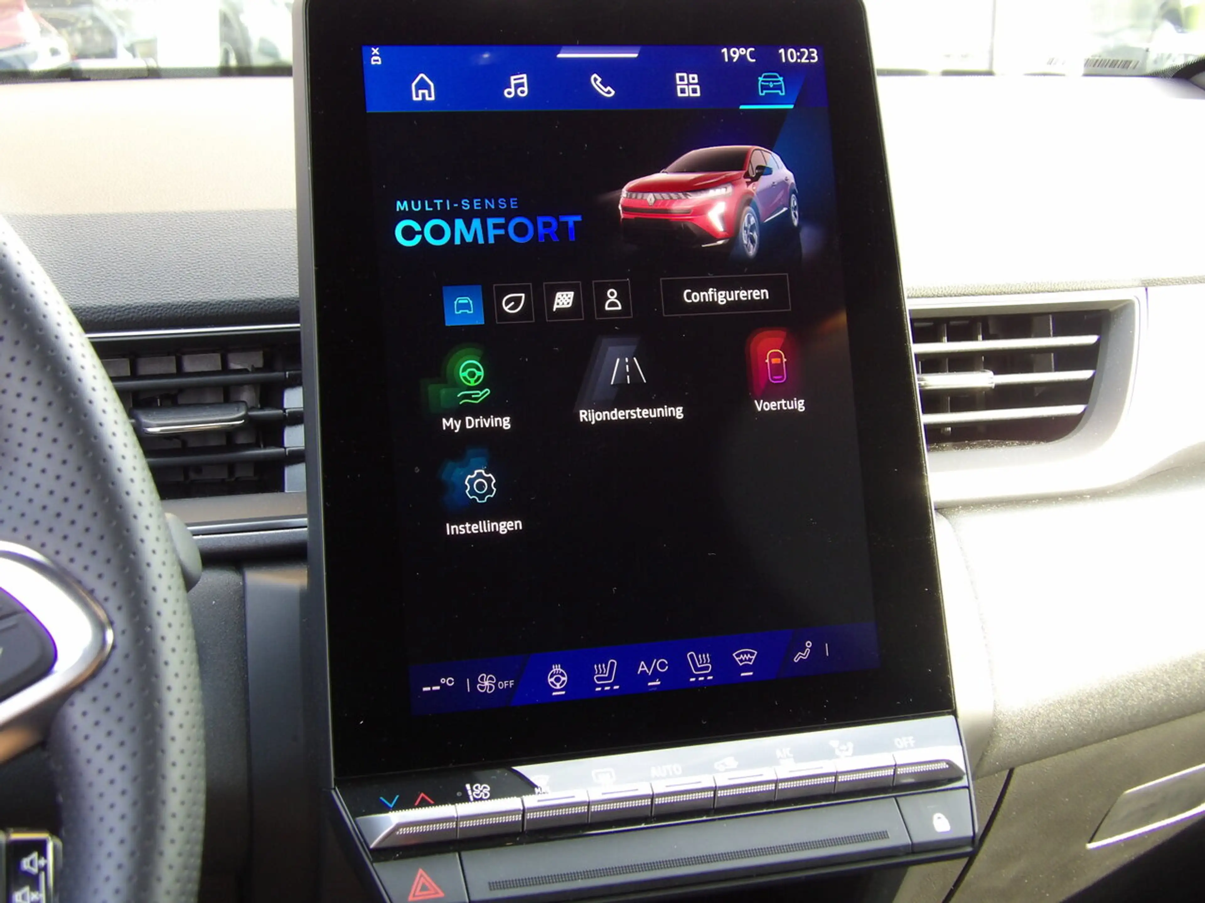 Renault Symbioz Techno Mild Hybride TCe 140 EDC — photo 11