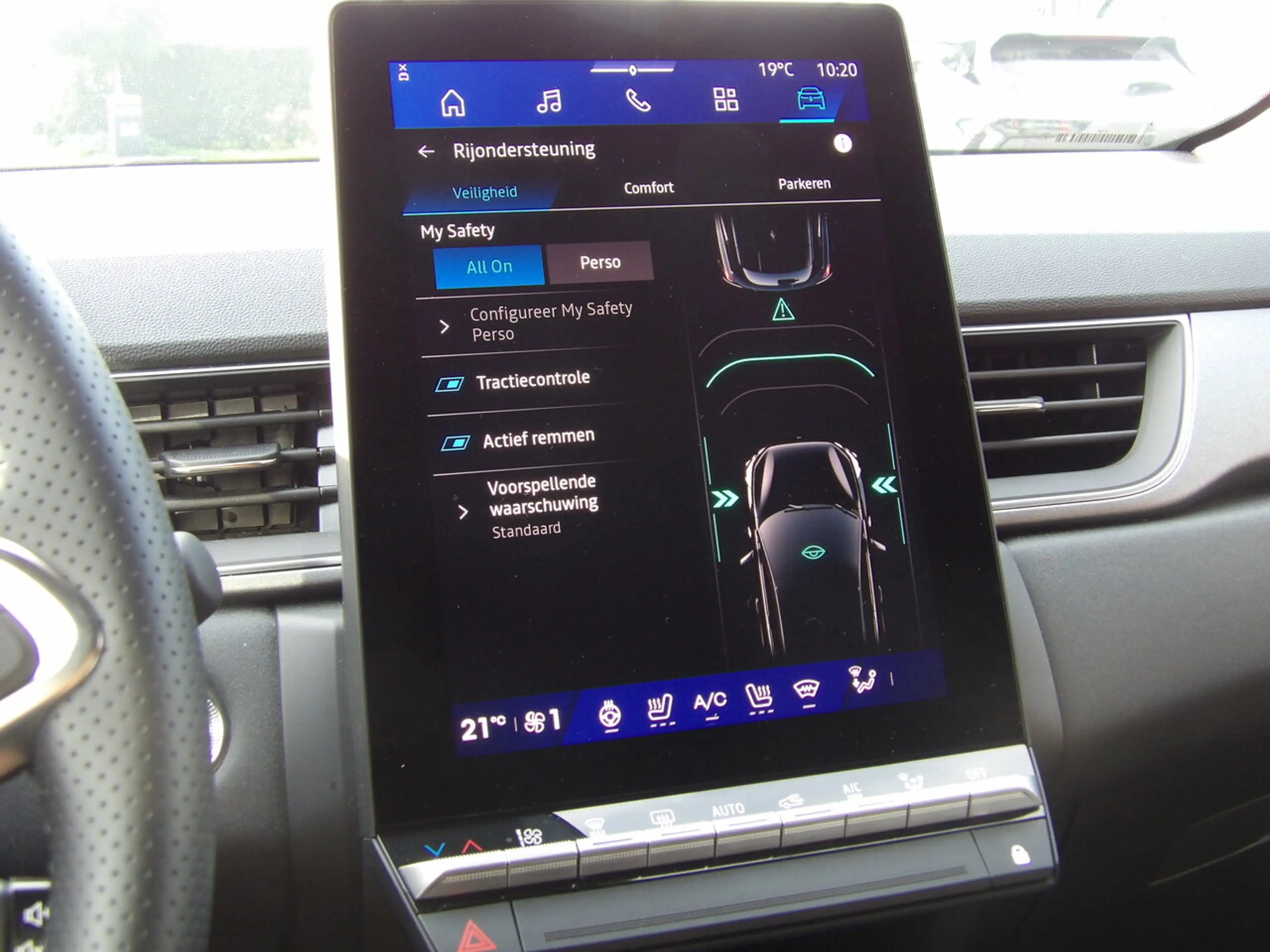 Renault Symbioz Techno Mild Hybride TCe 140 EDC — photo 13