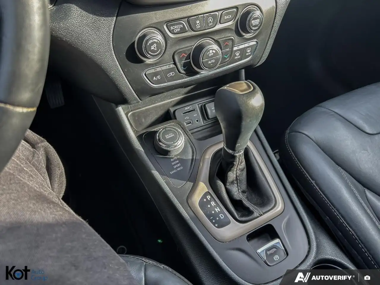 Jeep Cherokee fotografie Jeep Cherokee