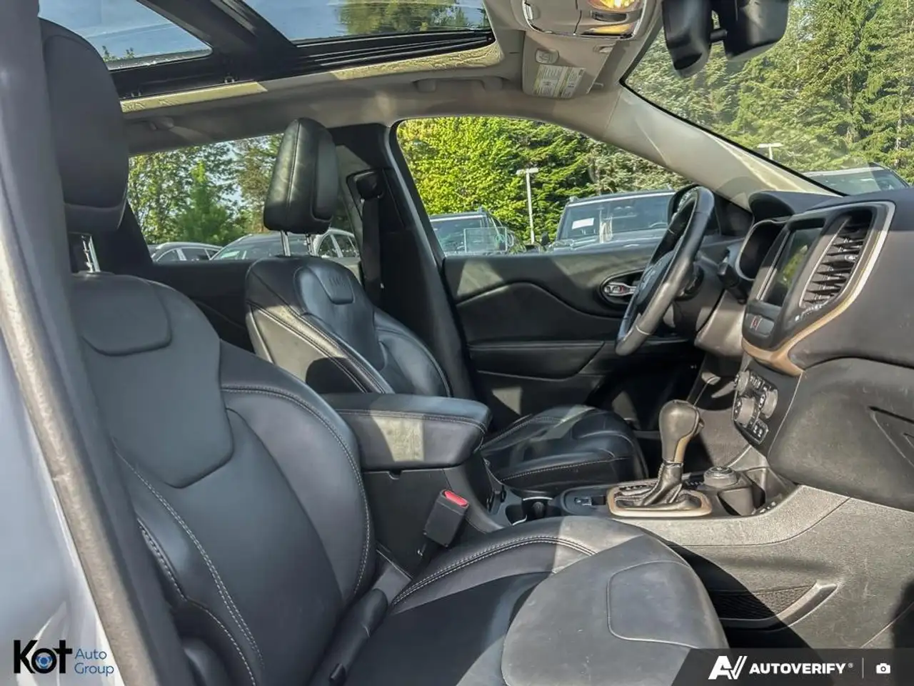 Jeep Cherokee fotografie Jeep Cherokee