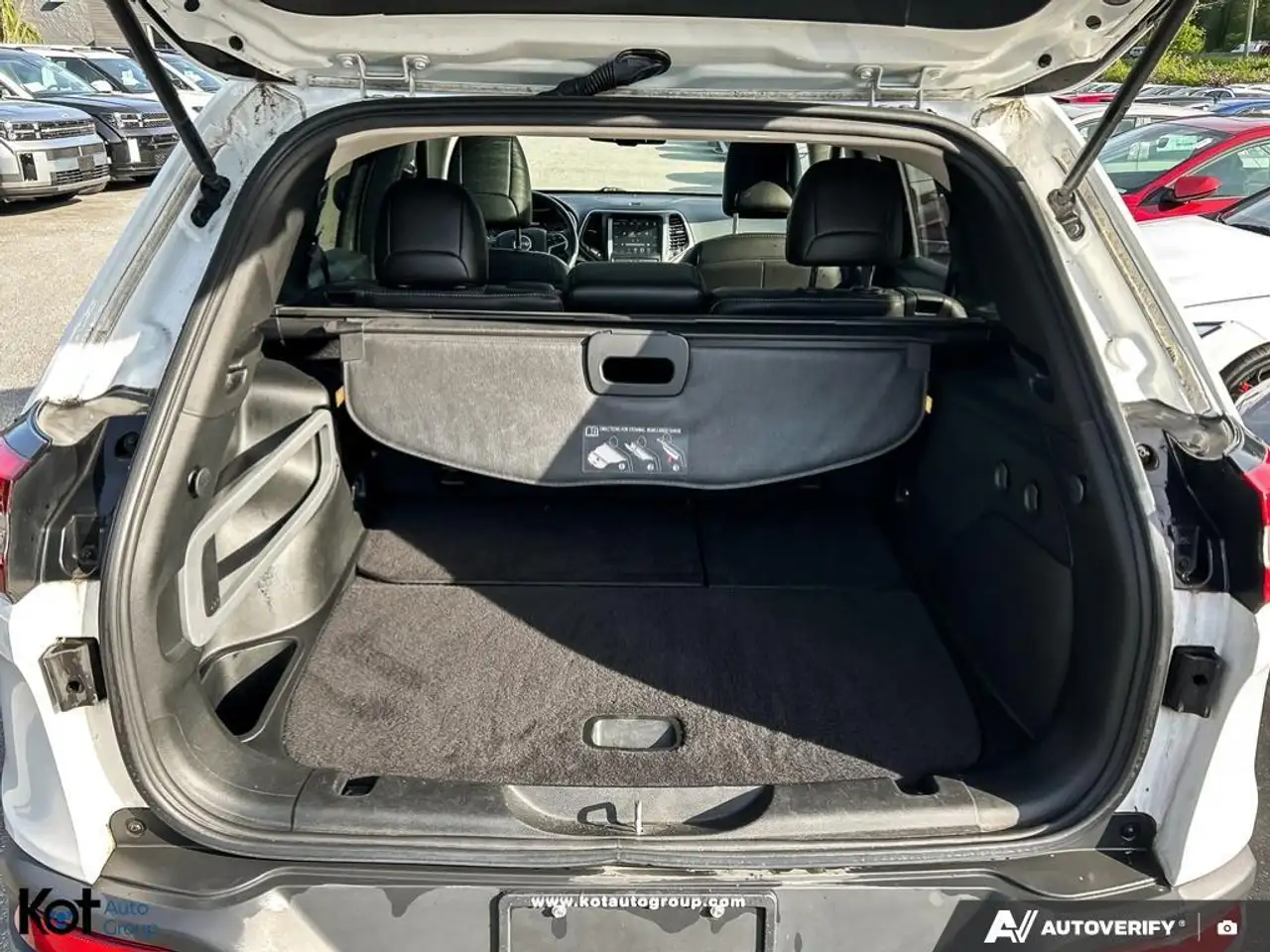 Jeep Cherokee fotografie Jeep Cherokee