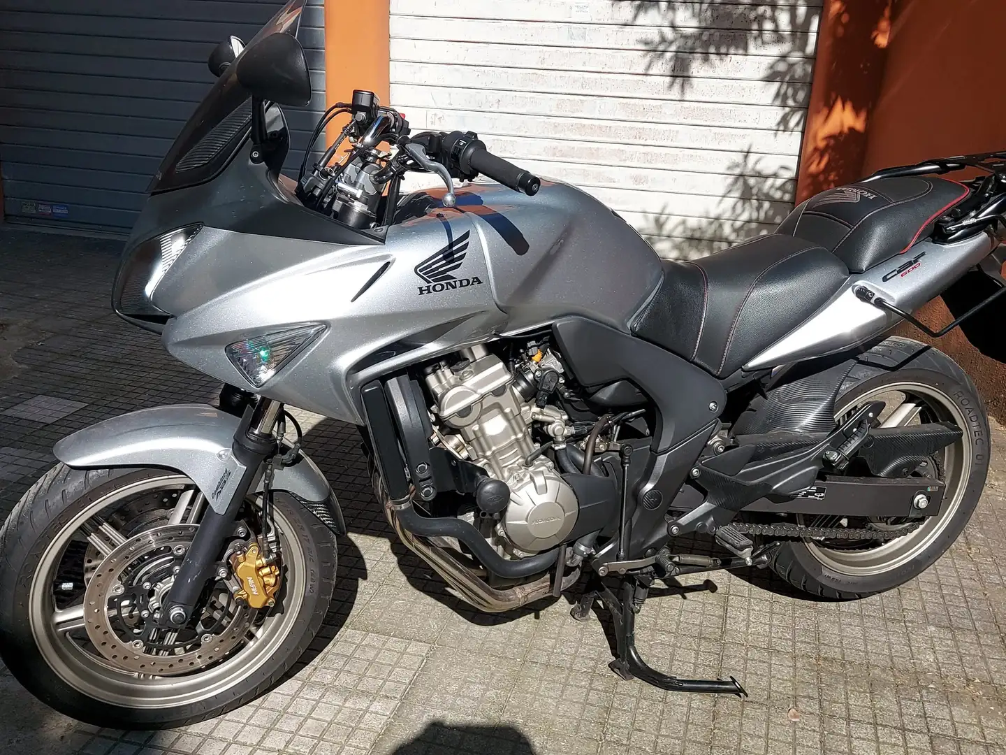 Honda CBF 600 CBF 600S Gri - 1
