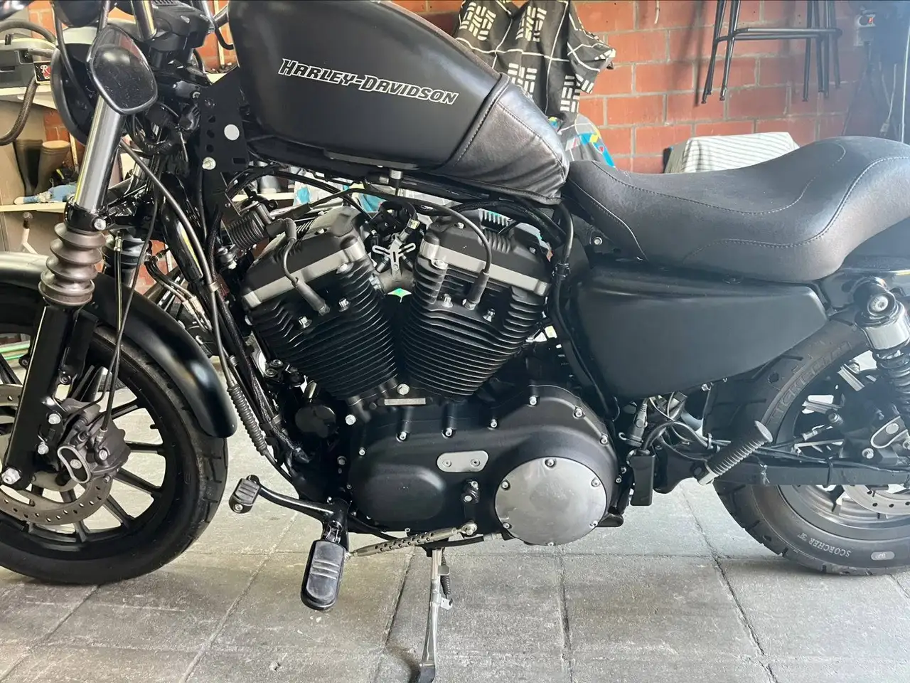 Harley-Davidson Iron 883