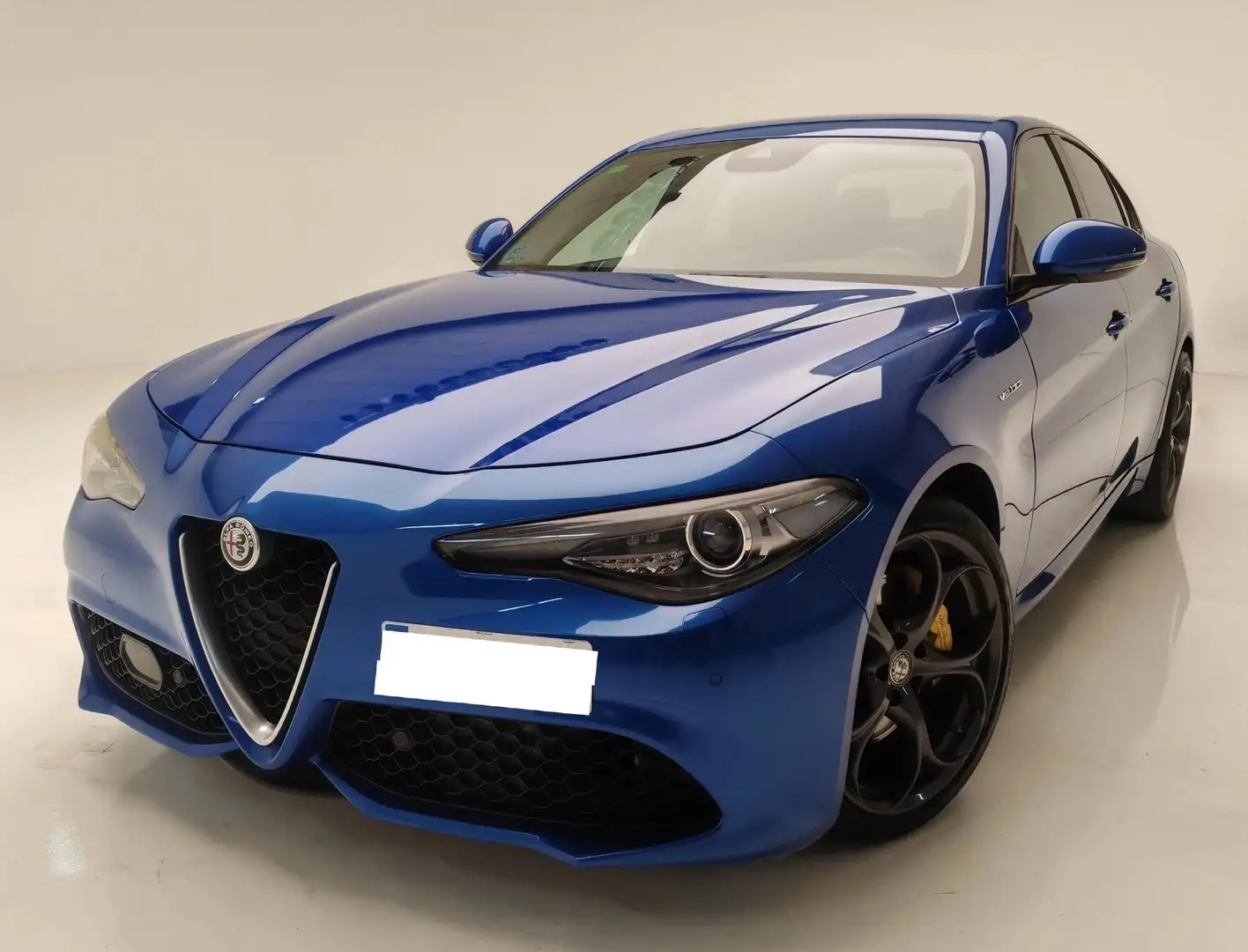Alfa Romeo Giulia 2.0 Turbo 16V AT8-Q4 Veloce - 1
