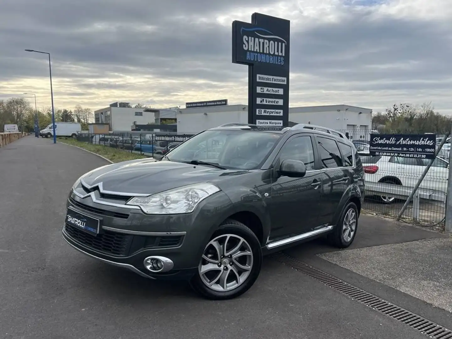 Citroen C-Crosser Citroën 2.2 HDi 160ch Exclusive 4WD 7Places 1erMain ToitOuvrant GPS Camera Cuir Gris - 1