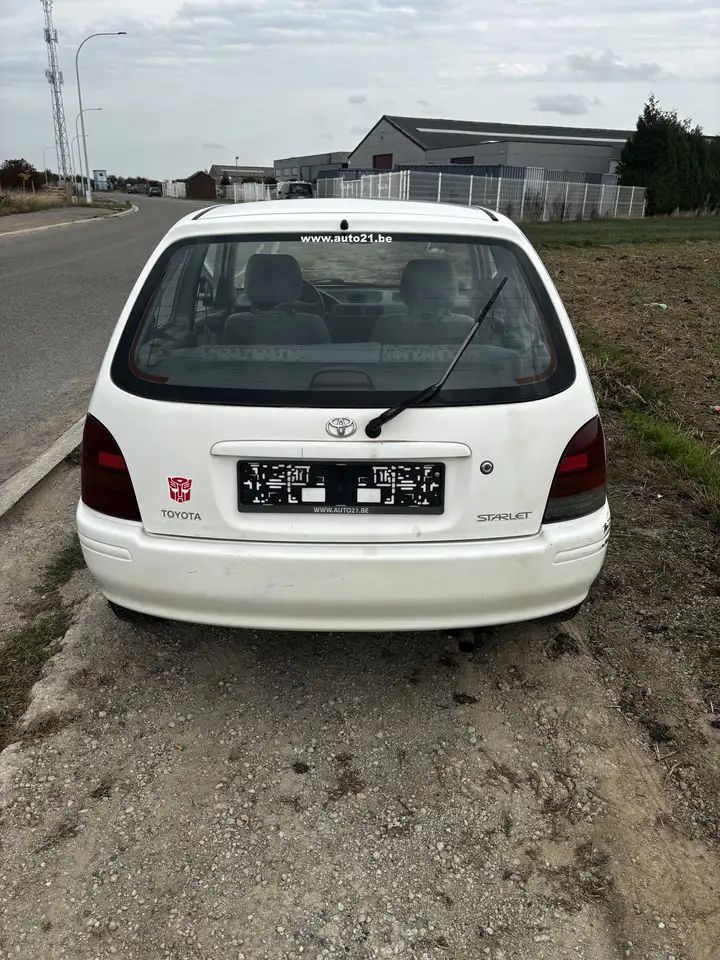 Toyota Starlet 1.3i 16v XT, foto 3