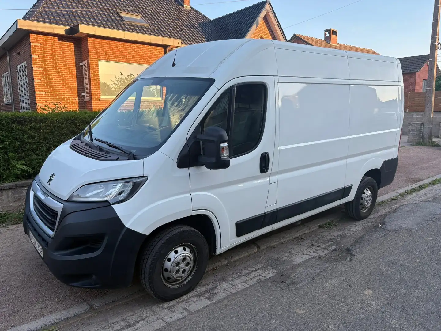 Peugeot Boxer 2.0 BlueHDi L2H2 Pro STT - 2