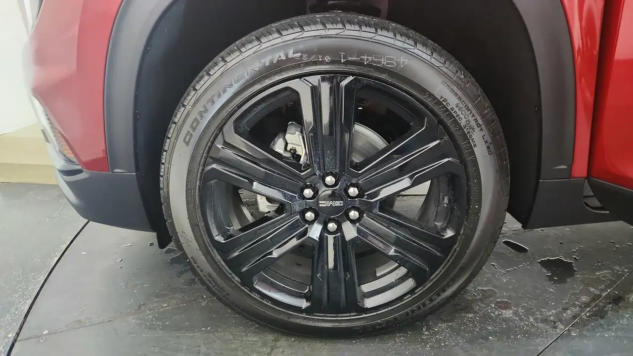 GMC Acadia снимка GMC Acadia