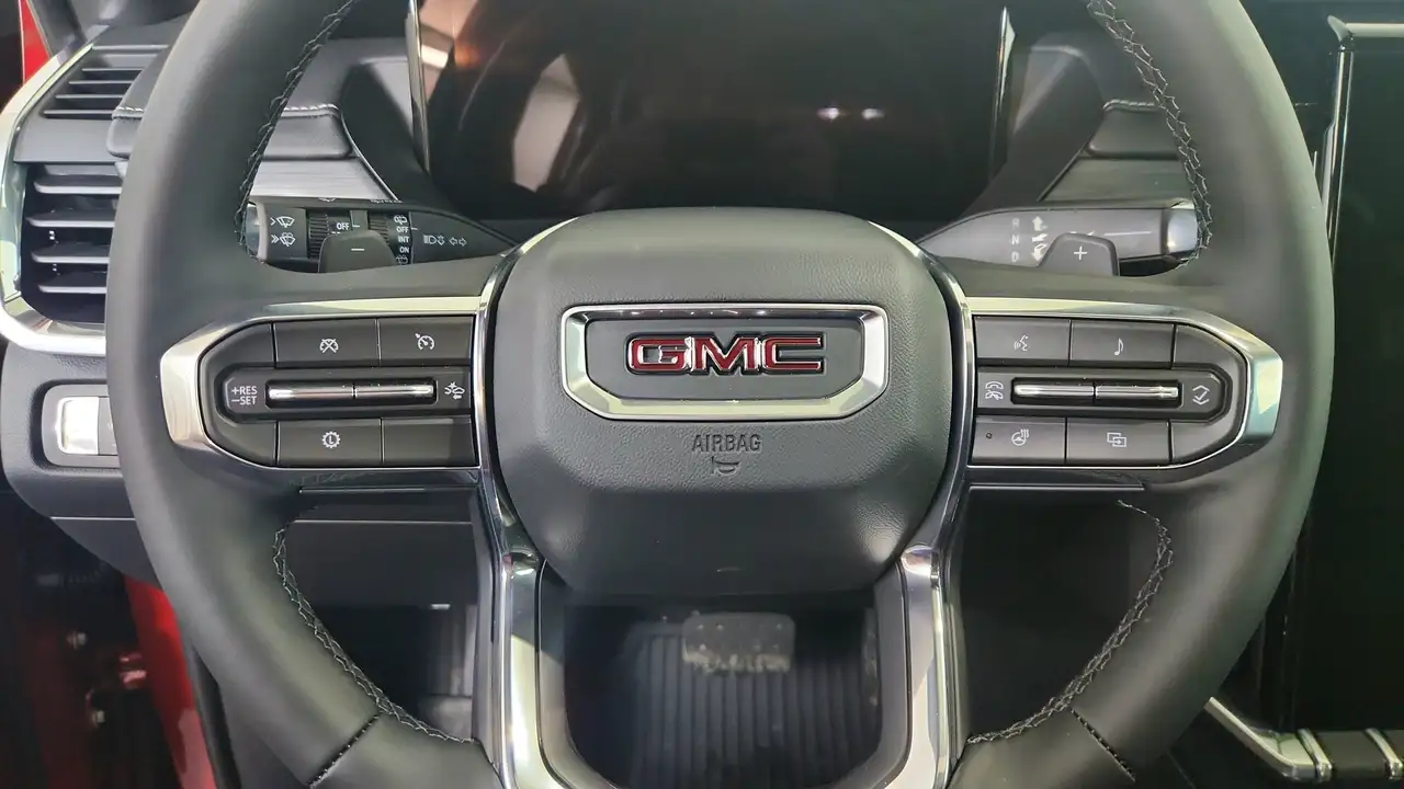 GMC Acadia снимка GMC Acadia
