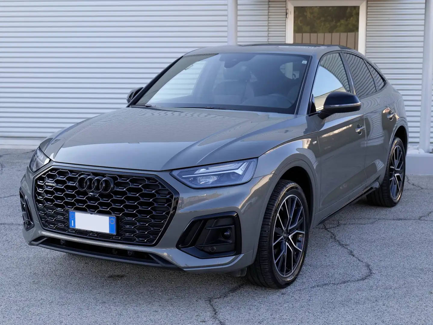 Audi Q5 Sportback 2.0 (40) Tdi Q. 204cv S-tr. S-line Plus Grau - 1