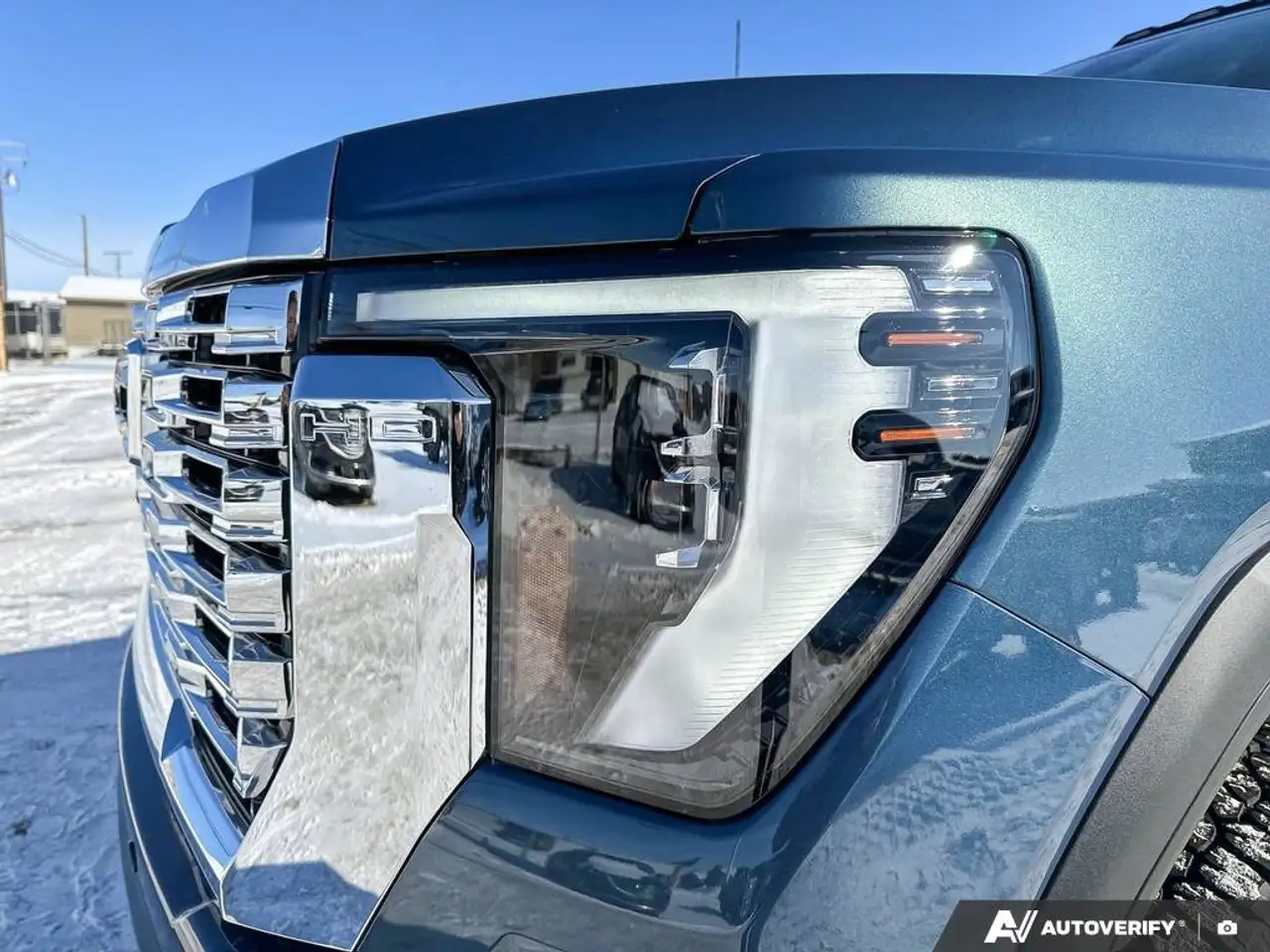GMC Sierra 3500HD снимка GMC Sierra 3500HD