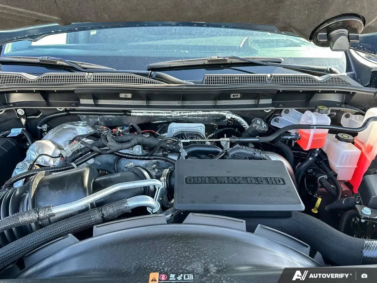 GMC Sierra 3500HD снимка GMC Sierra 3500HD
