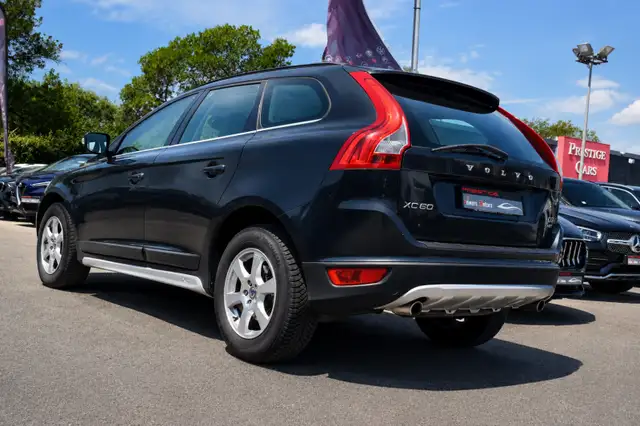Volvo XC60 view 7