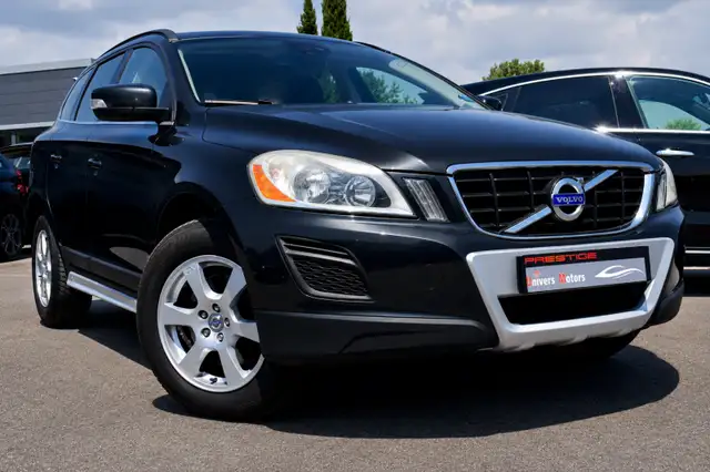 Volvo XC60 main image