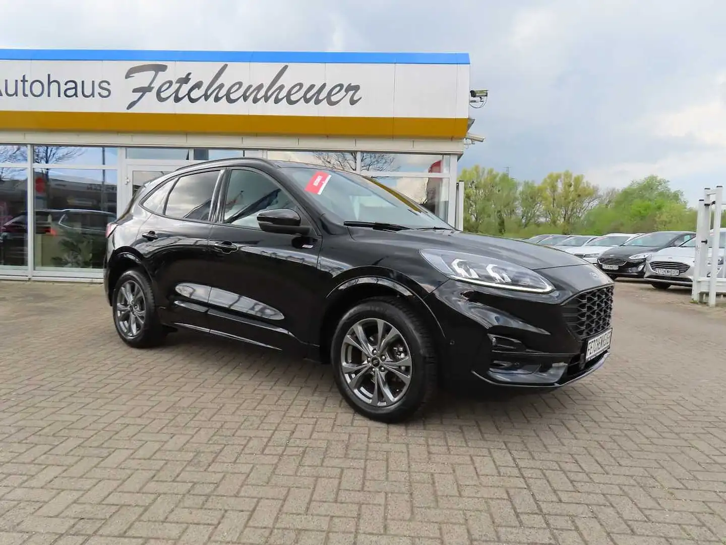 Ford Kuga 4x4 Aut. ST-LINE X m. NAVI+LED+RFK+iACC+SHZ Czarny - 1