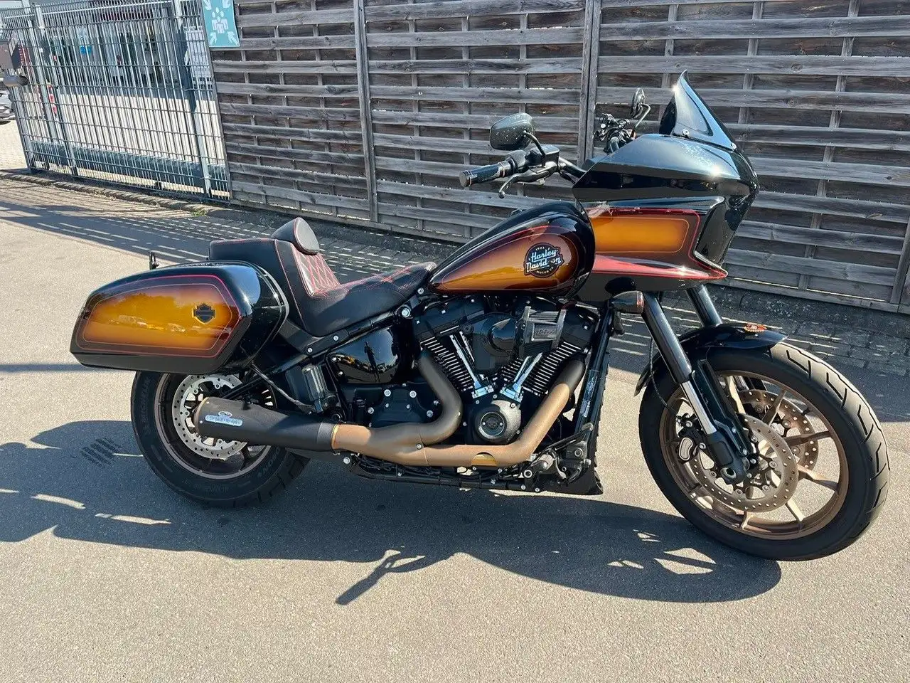 Harley-Davidson Lowrider ST