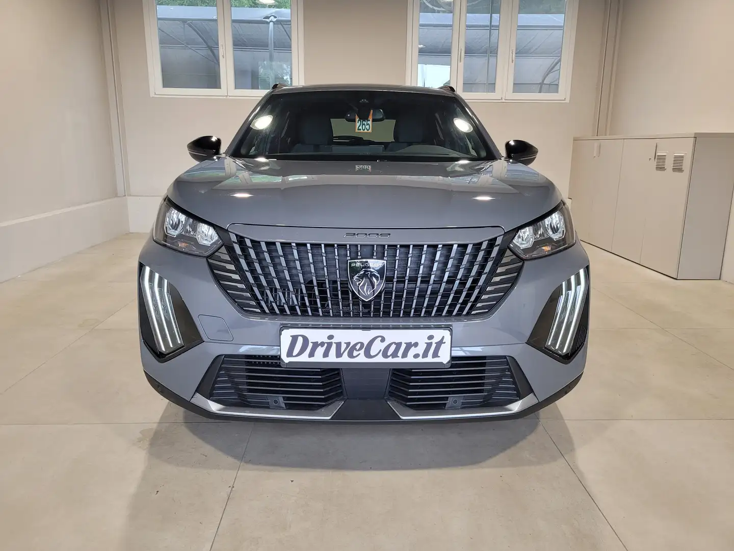 Peugeot 2008 1.2 ALLURE AUT. CARPLAY LED ACC Gris - 2