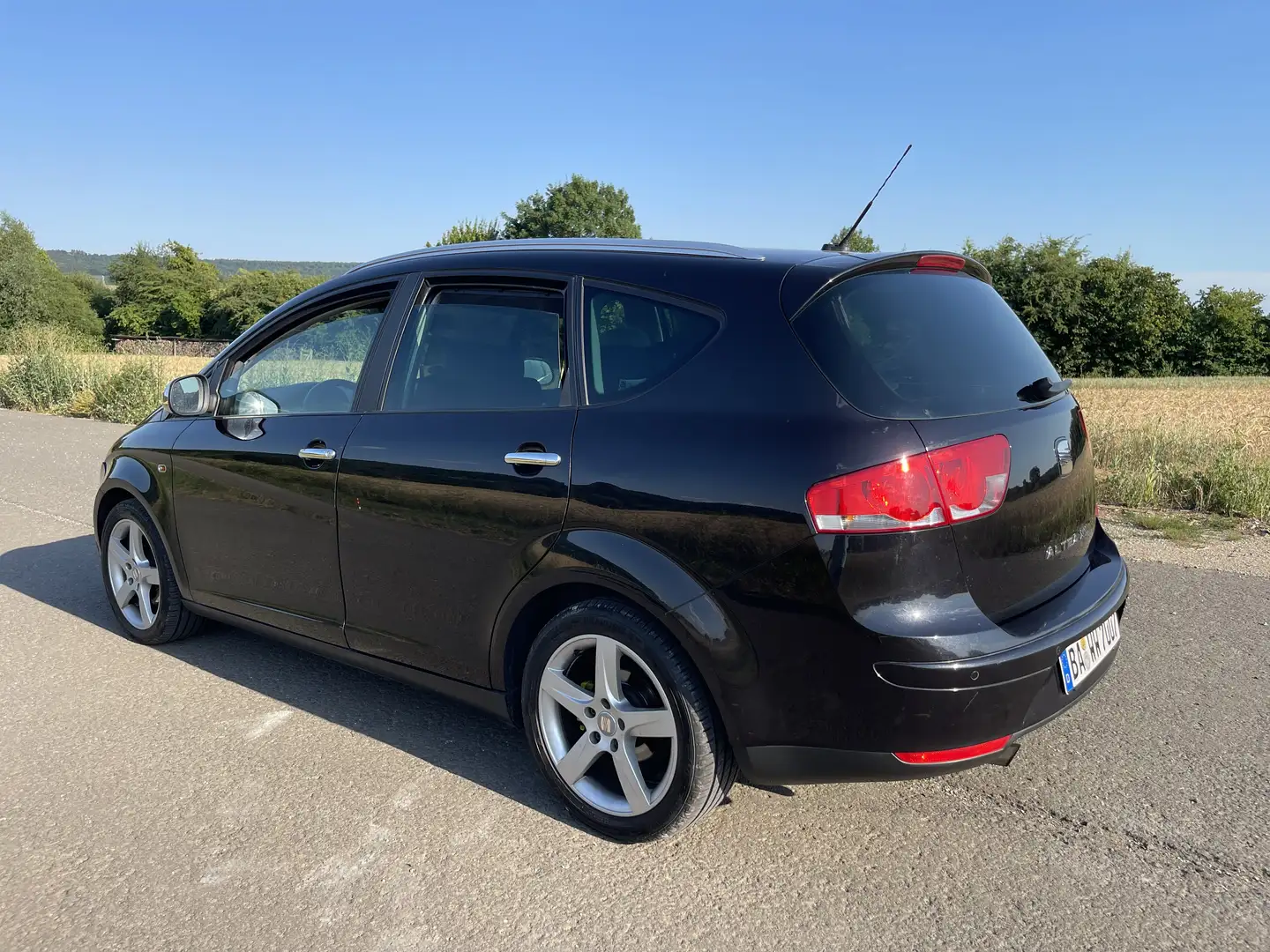 SEAT Altea XL Stylance / Style TÜV07/27*Xenon*Automatik*Navi Schwarz - 1