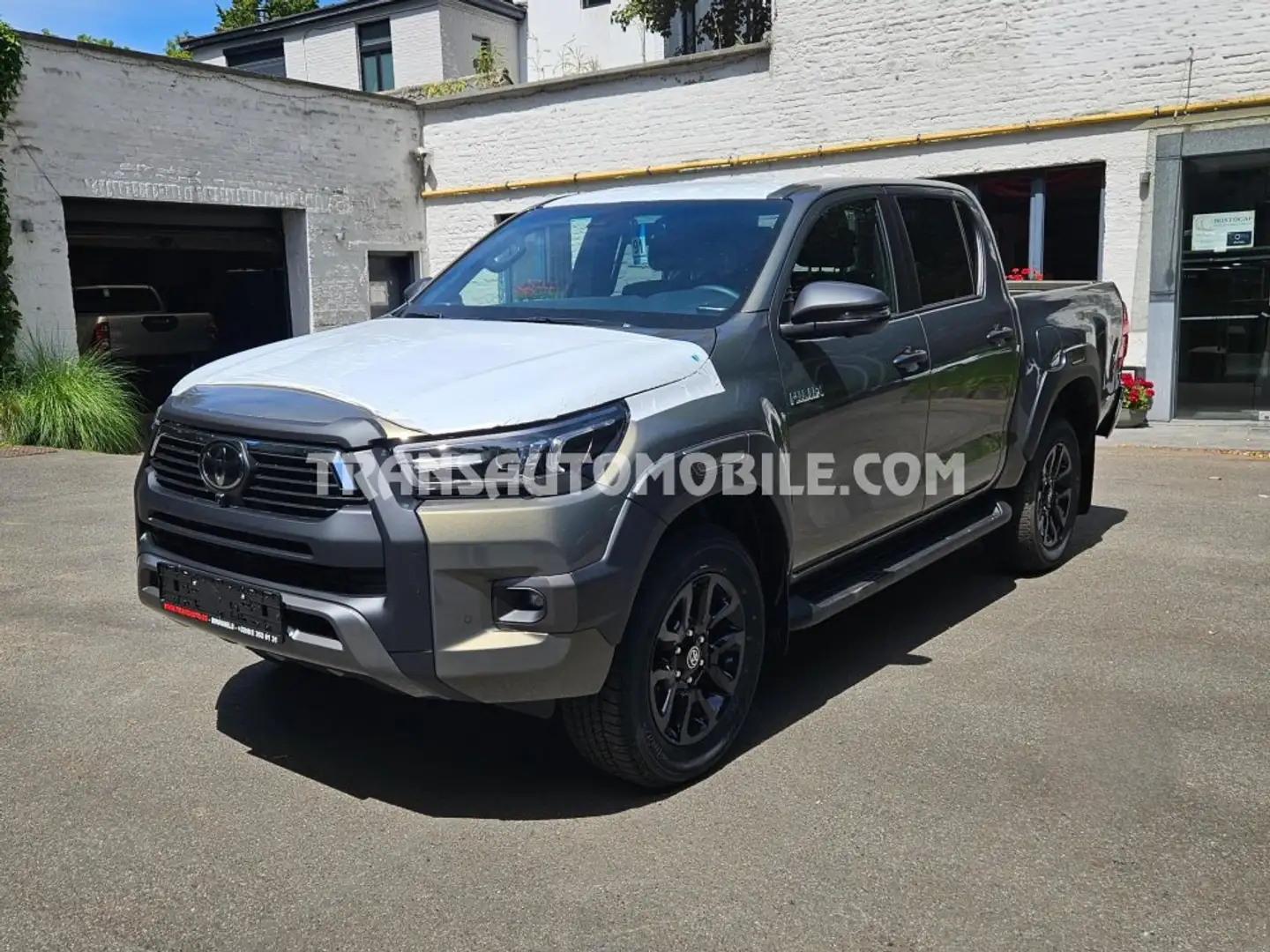 Toyota Hilux Pick-up double cabin INVINCIBLE Brons - 1