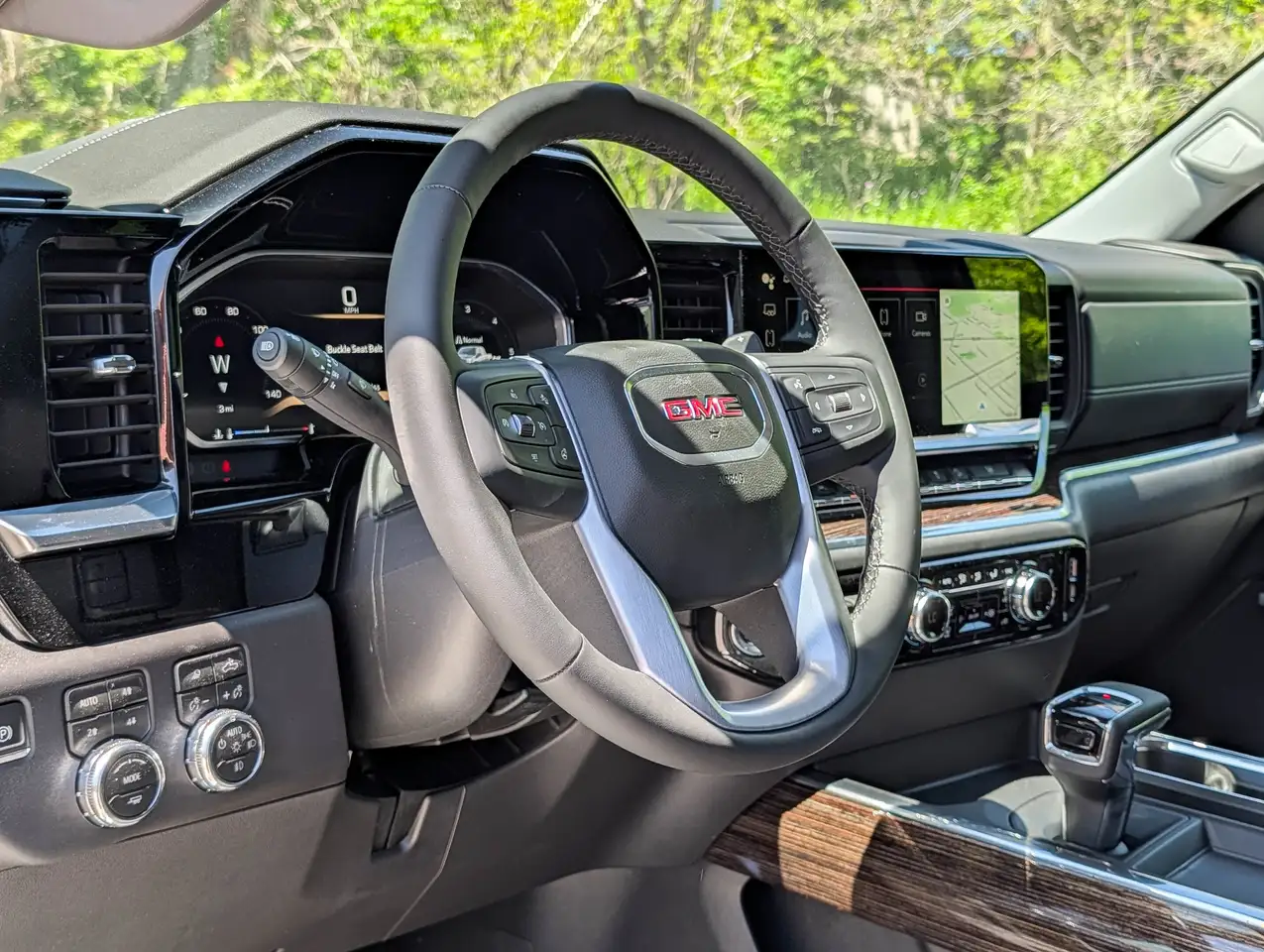 GMC Sierra 1500 снимка GMC Sierra 1500