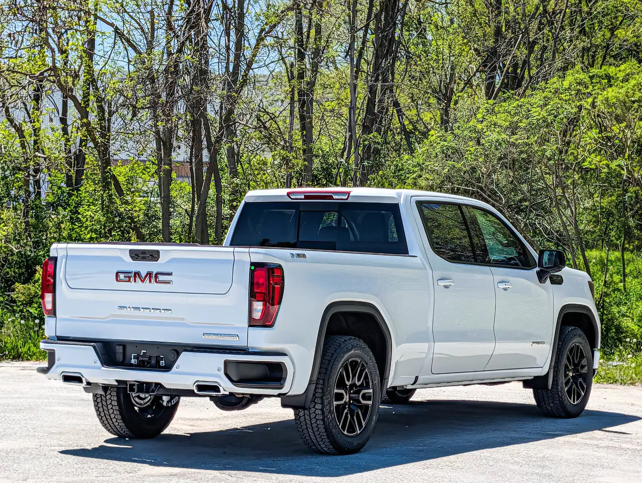 GMC Sierra 1500 снимка GMC Sierra 1500
