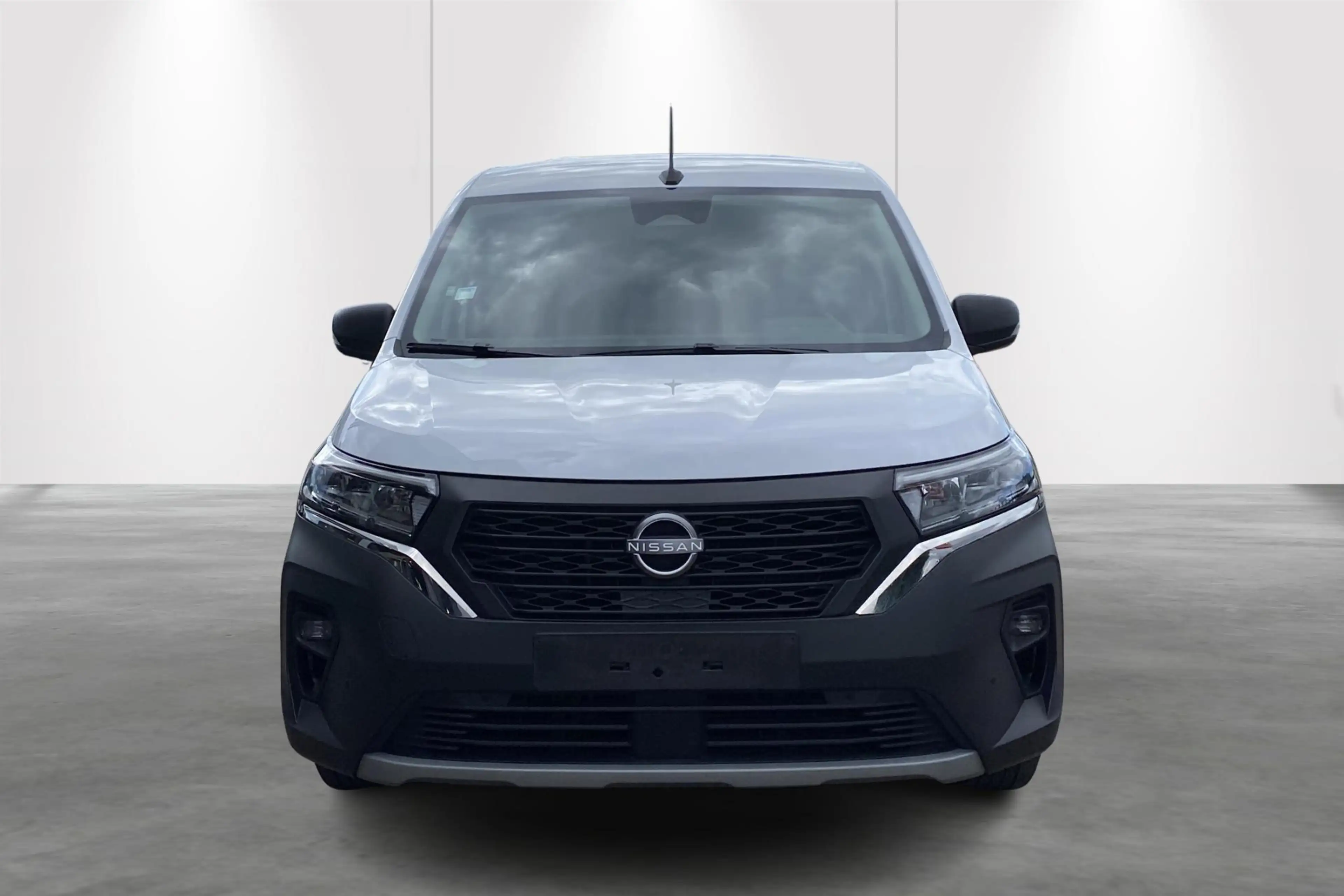 Nissan Townstar 130 MT-Gps-Cam-airo-Carplay-L1H1 — photo 5