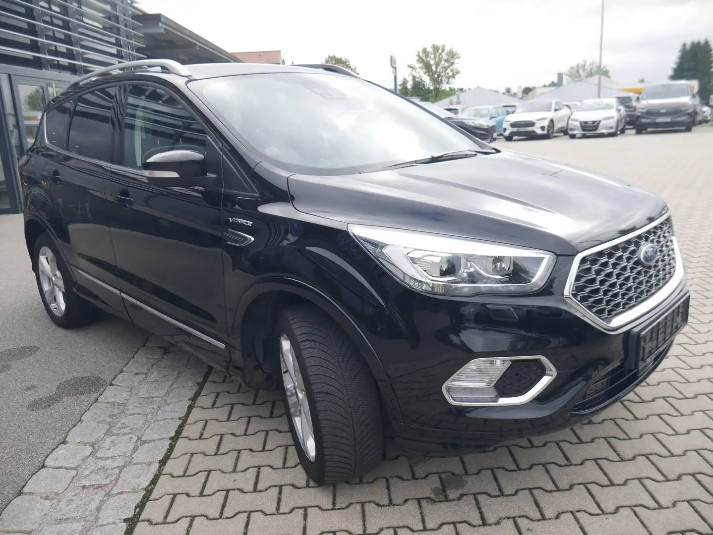 Ford Kuga Vignale Pano AHK-schwenkb. NAVI SONY Xenon ACC PDC Schwarz - 2