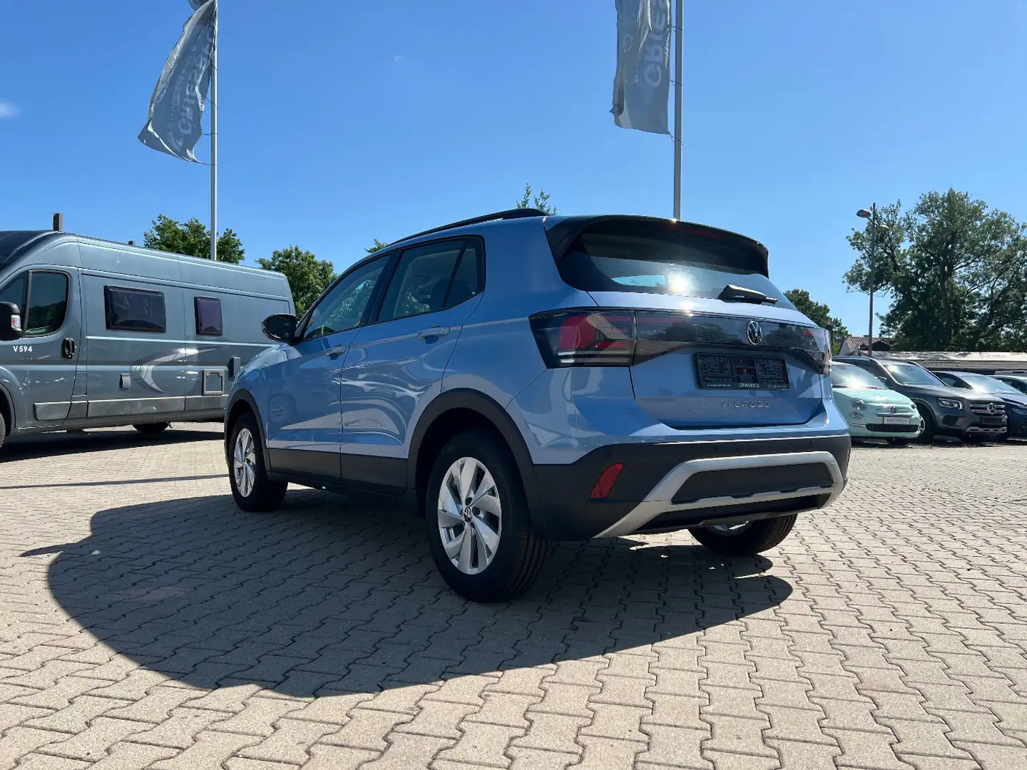 Volkswagen T-Cross 1.0 TSI Life Sitzh. Alu DAB+ PDC v+ h ACC Azul - 2