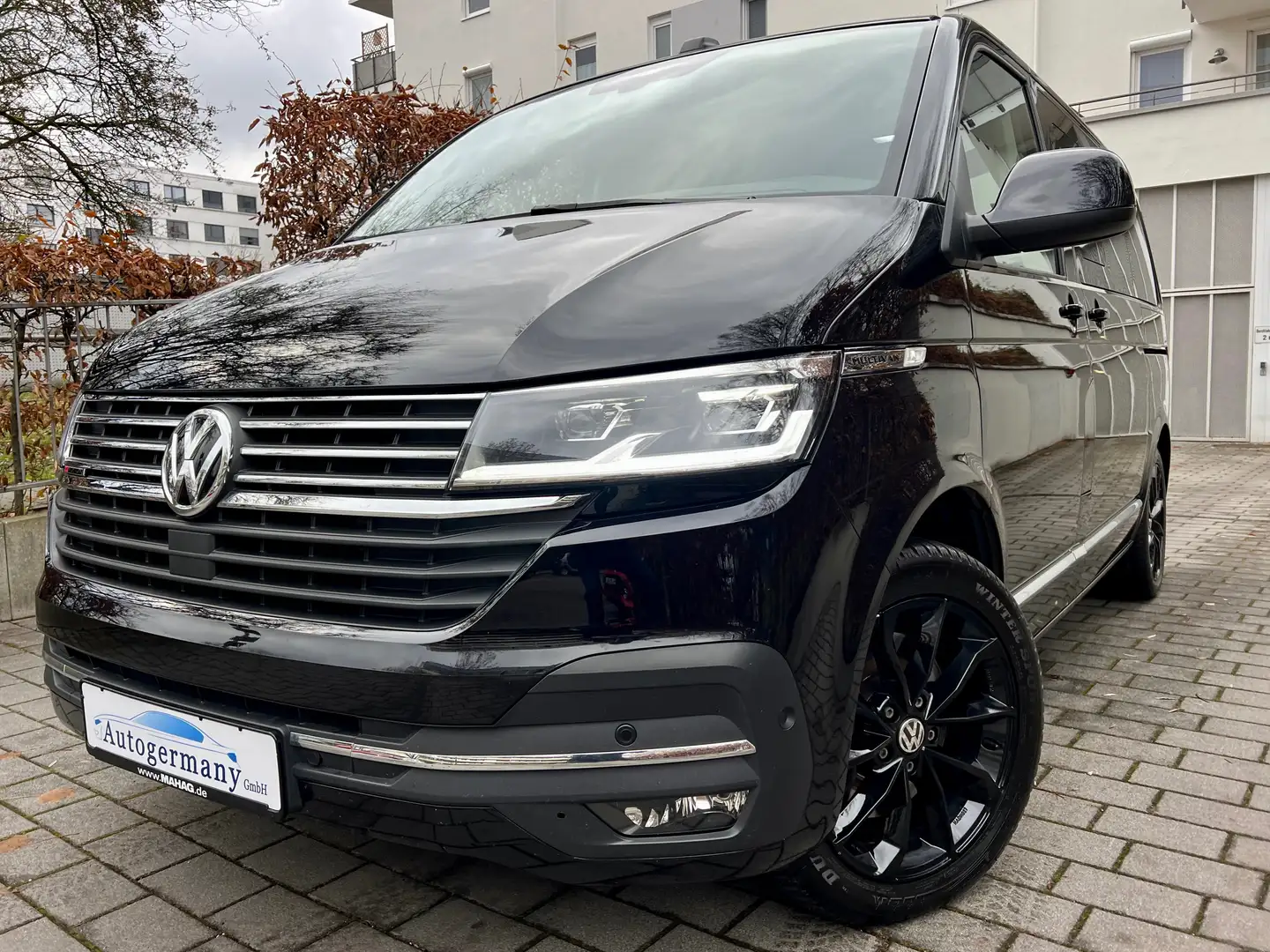 Volkswagen T6.1 Multivan 2.0 TDI Generation Six 4Motion DSG LED Noir - 1