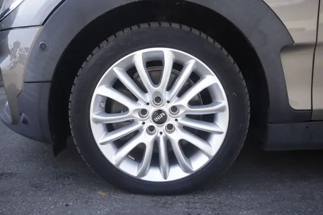 Mini Clubman view 5