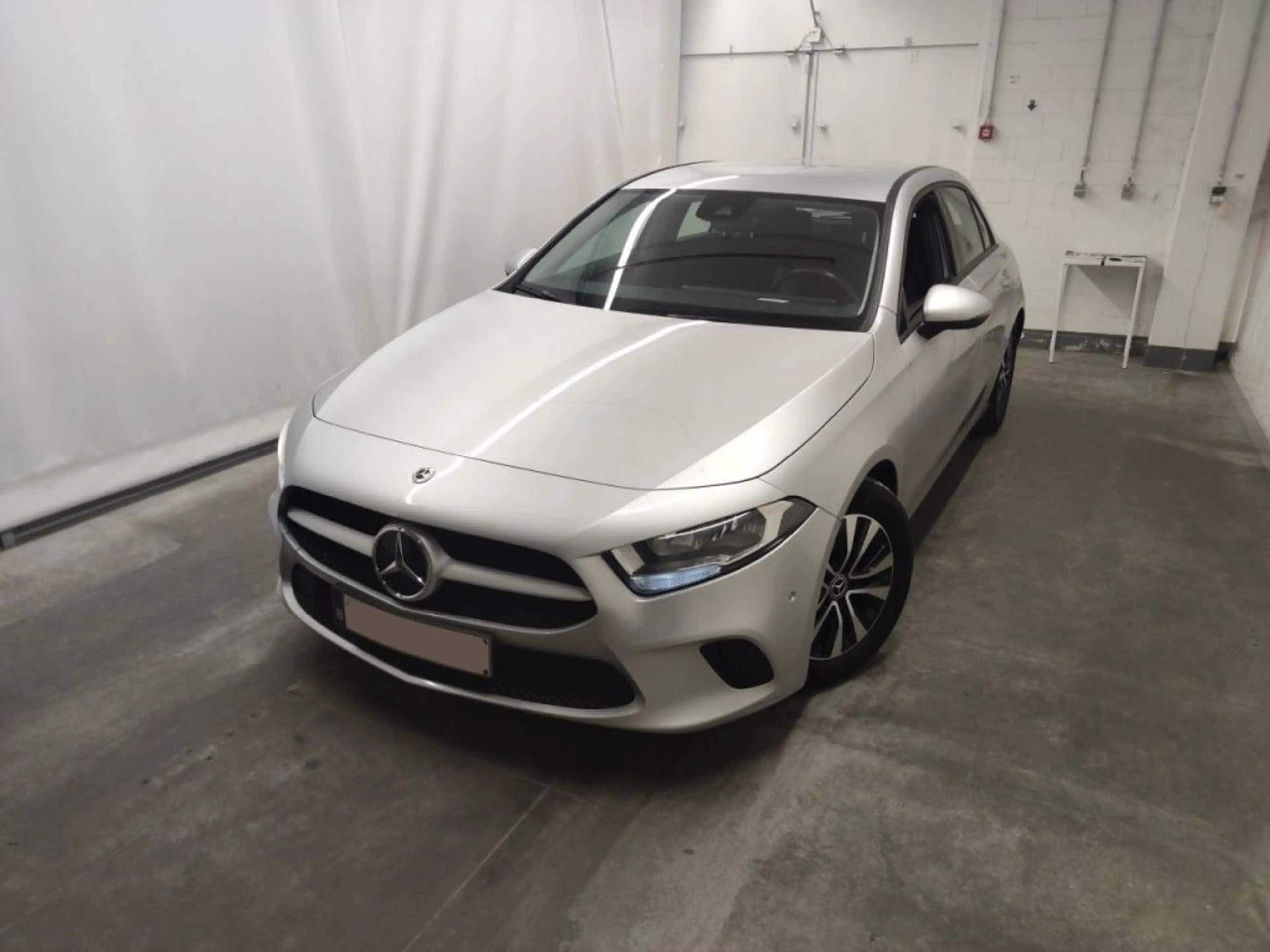 Mercedes-Benz A 180 d Aut /€9.900 netto / Navi / Camera / PDC / ... — photo 4