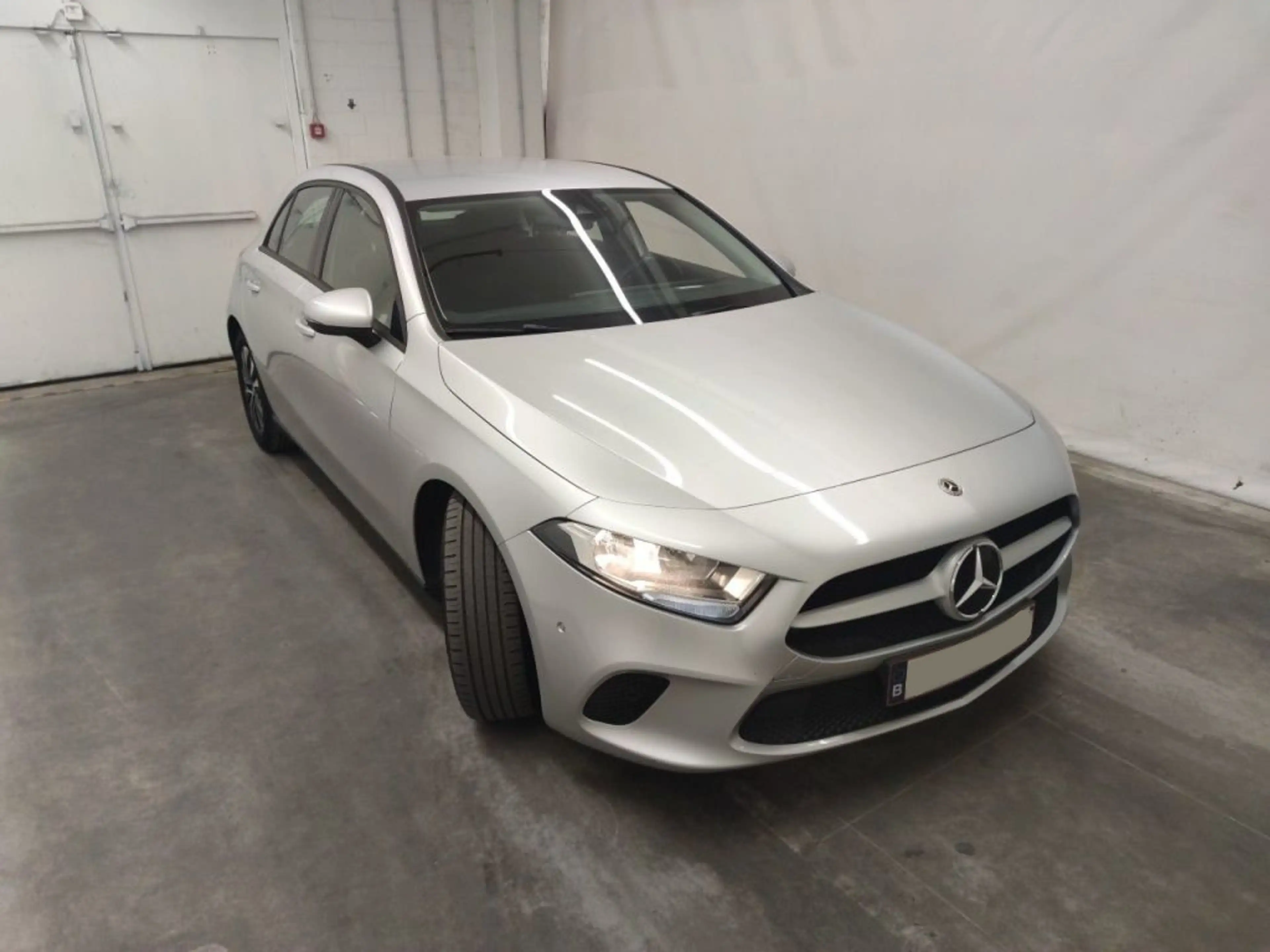 Mercedes-Benz A 180 d Aut /€9.900 netto / Navi / Camera / PDC / ...