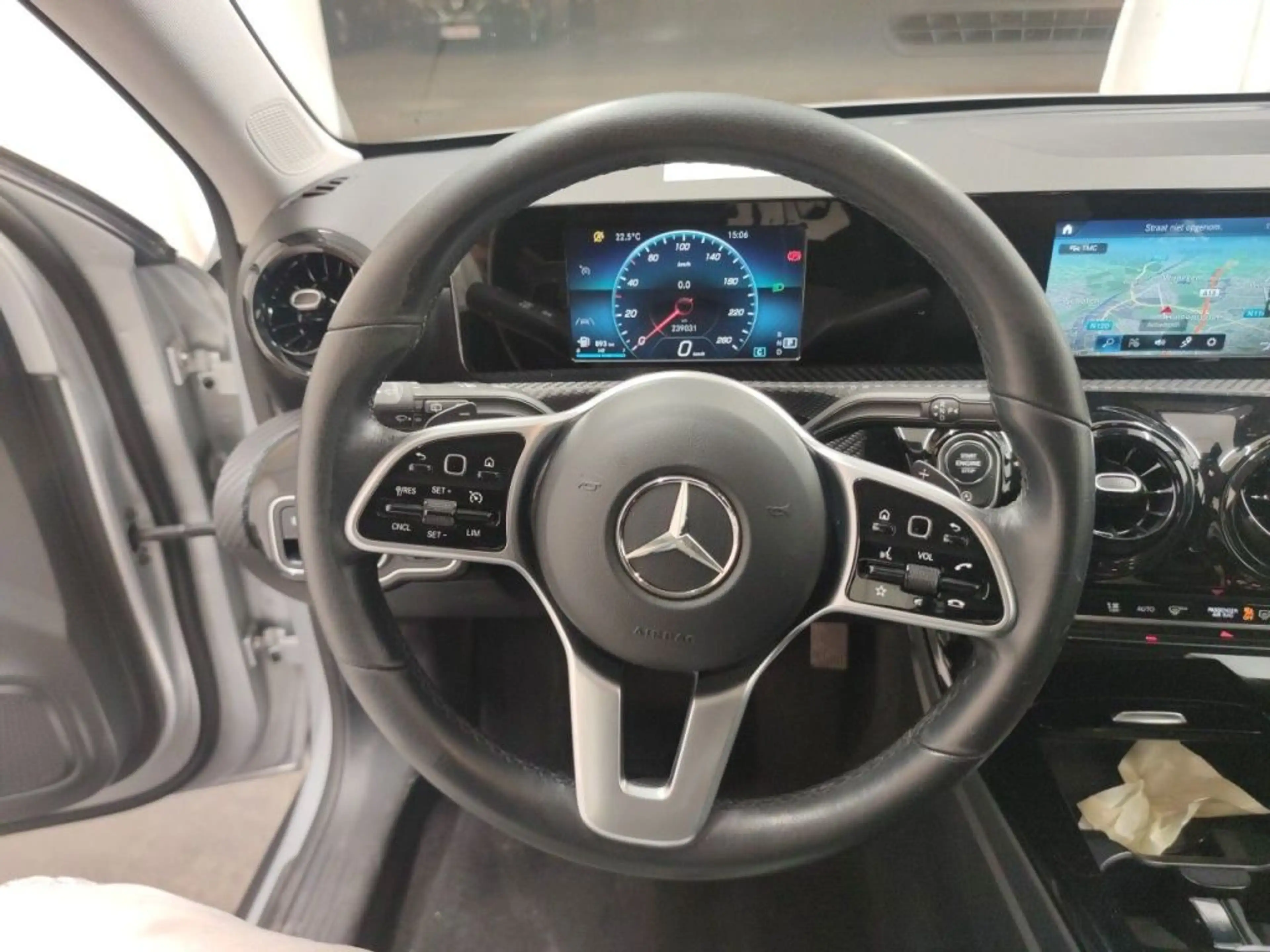 Mercedes-Benz A 180 d Aut /€9.900 netto / Navi / Camera / PDC / ... — photo 14