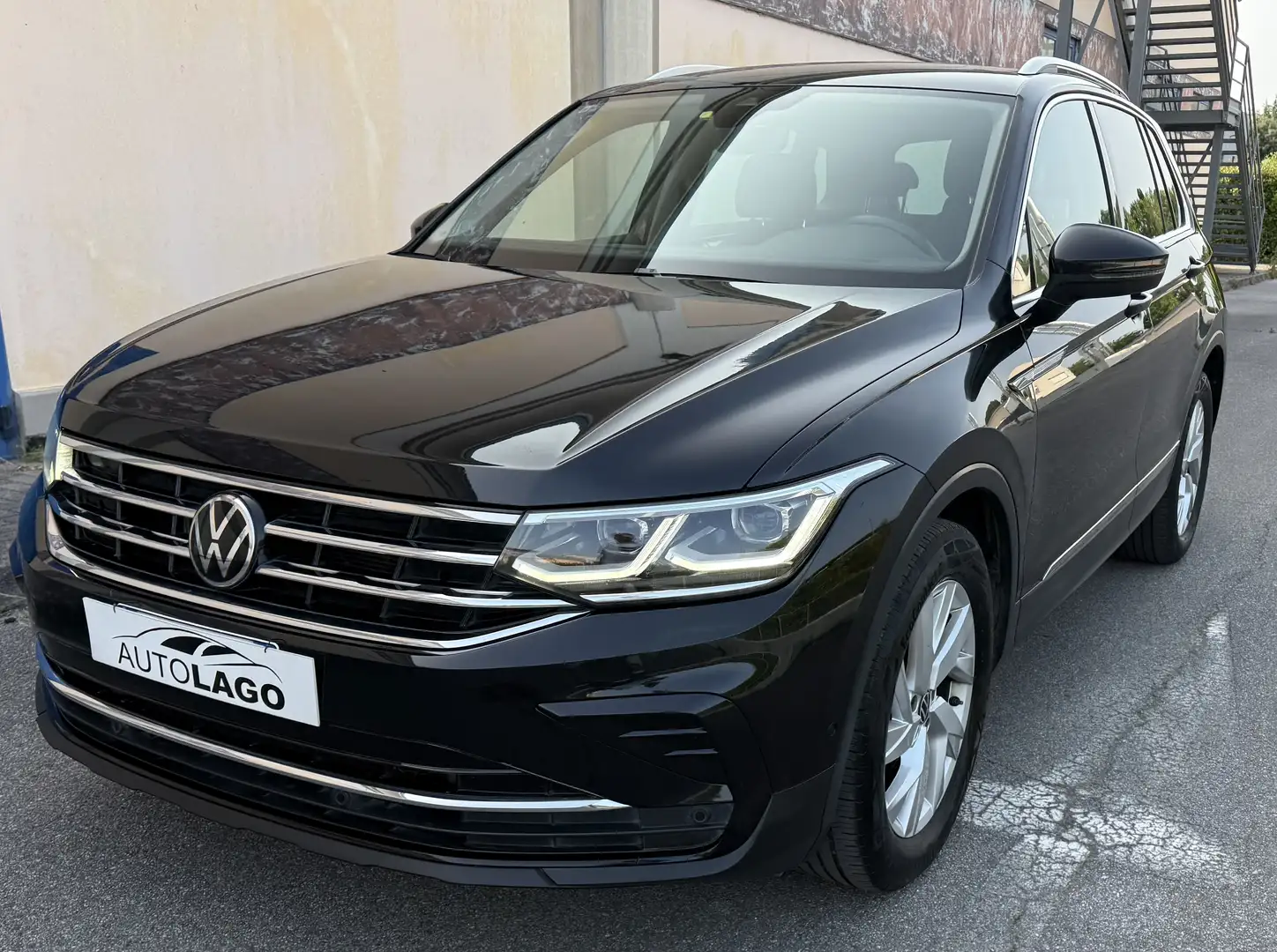 Volkswagen Tiguan 2.0 tdi Elegance 150cv dsg Nero - 2