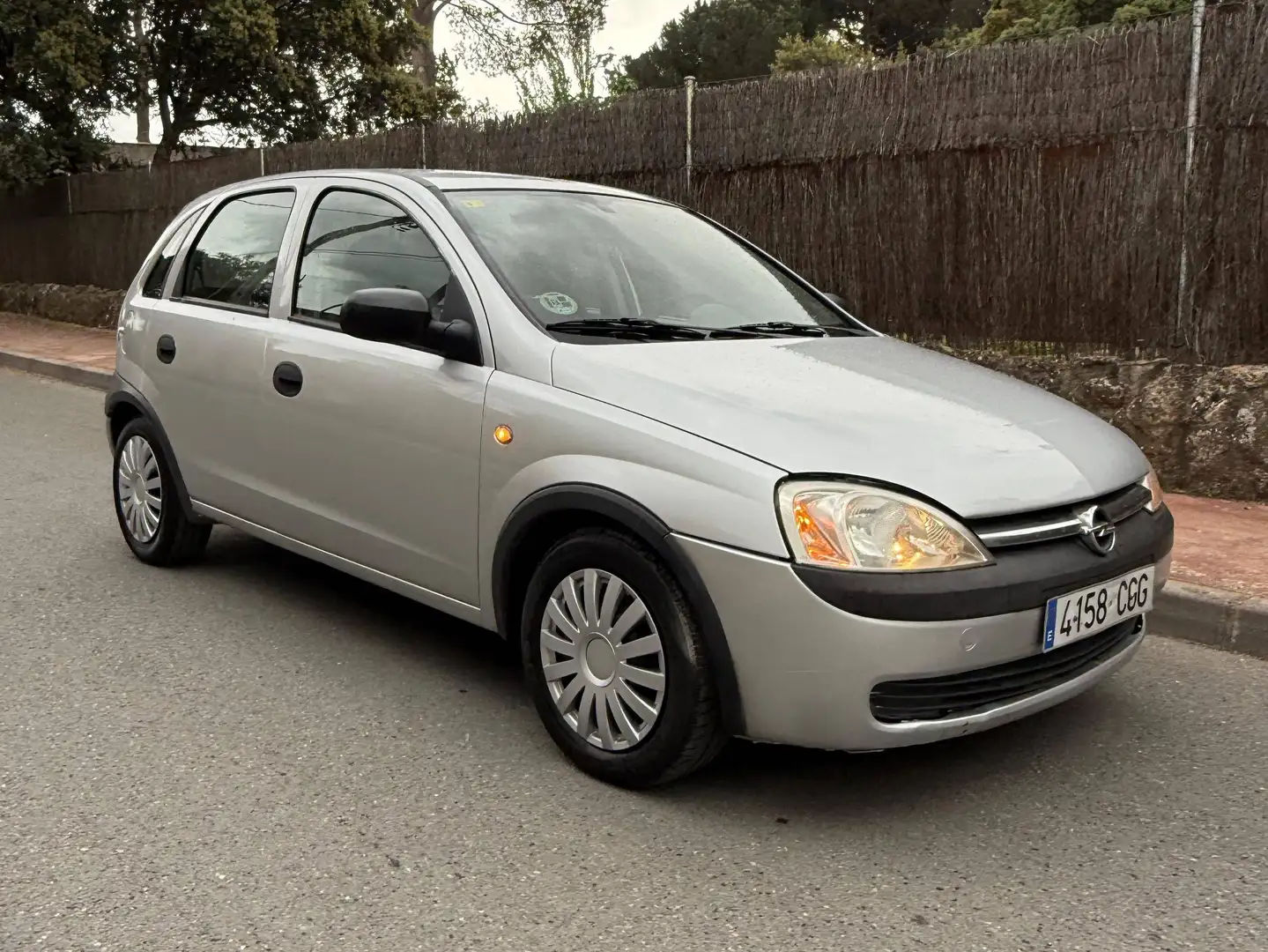 Opel Corsa Corsa 1.2 16v Edition Edition Gris - 2