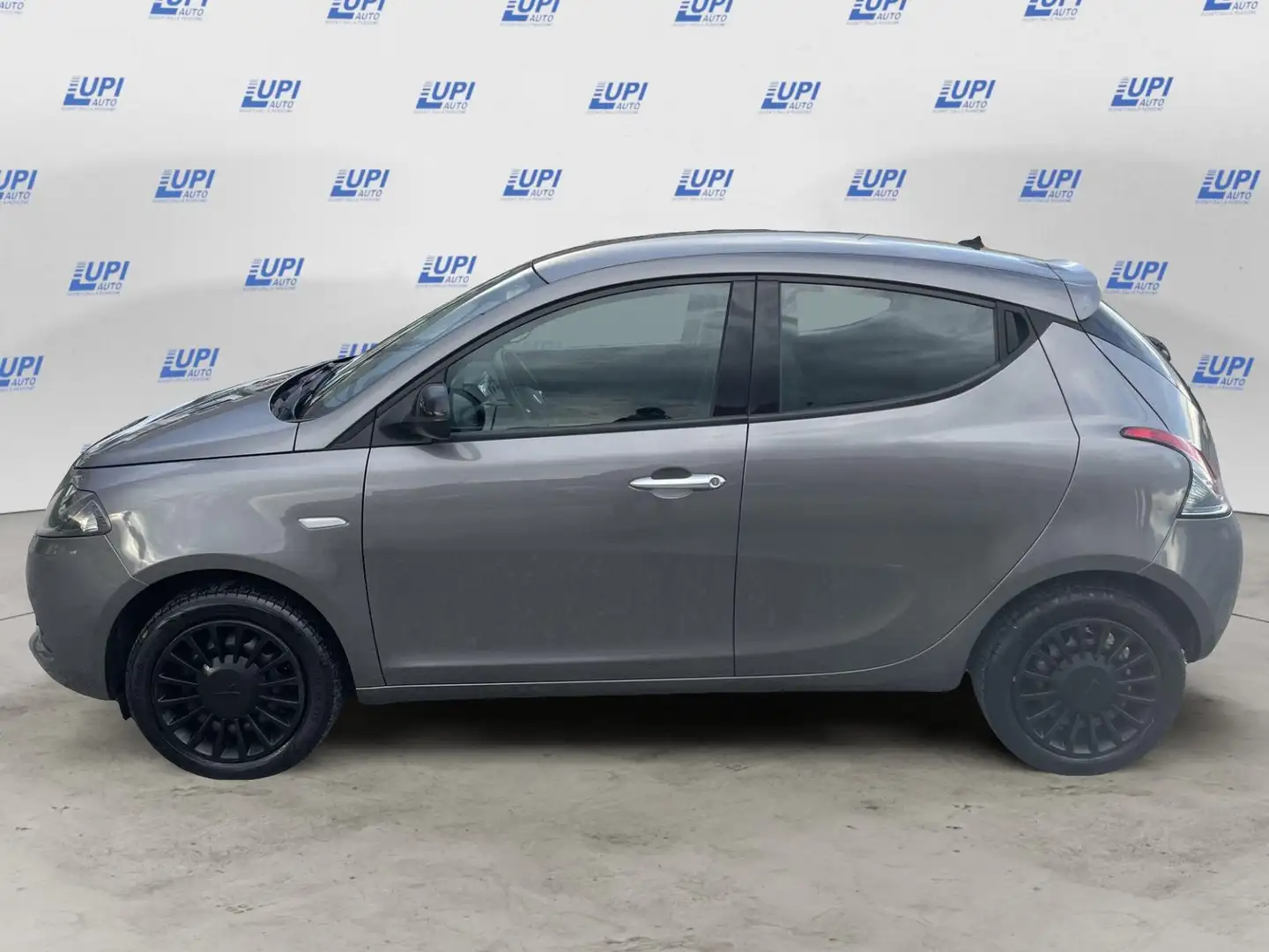 Lancia Ypsilon 1.0 firefly hybrid Silver s&s 70cv Grigio - 2