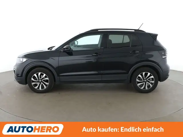 Volkswagen T-Cross view 3