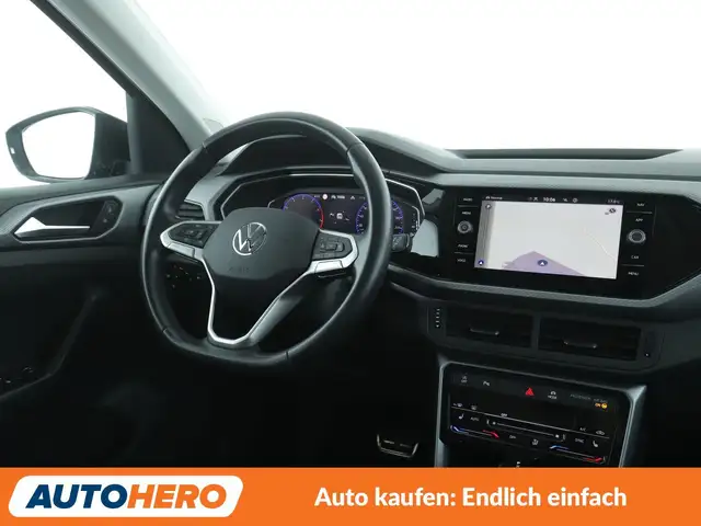 Volkswagen T-Cross view 13