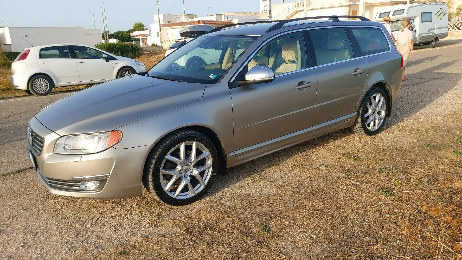 Volvo V70 Polar Beige - 1