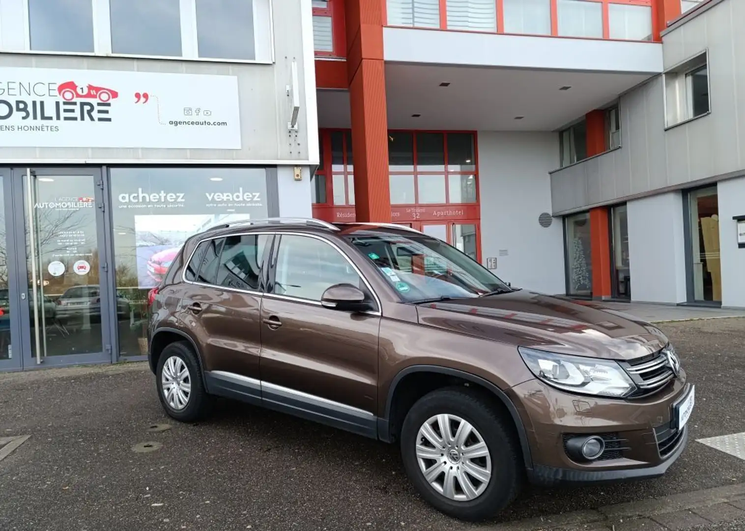Volkswagen Tiguan II 2.0 TDi 16V 4Motion 170 cv Sport Line Toit ouvant Pano - 1