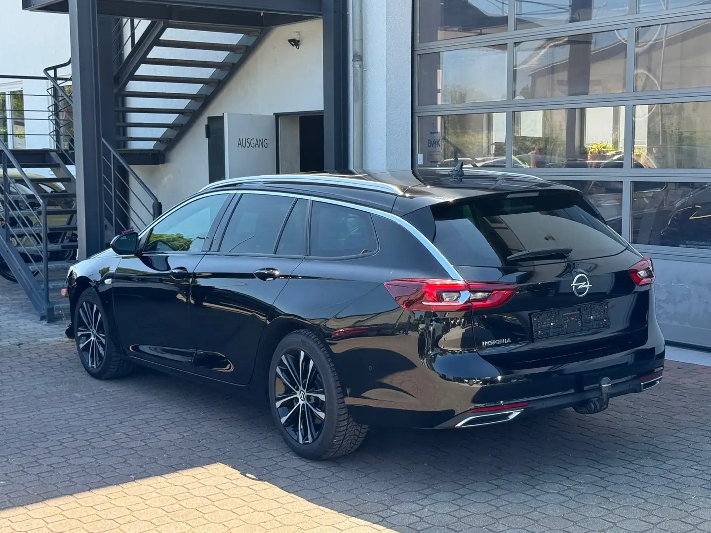 Opel Insignia Ultimate*Schiebedach*CarPlay*AGR*AHK*Assistenz* Negro - 2