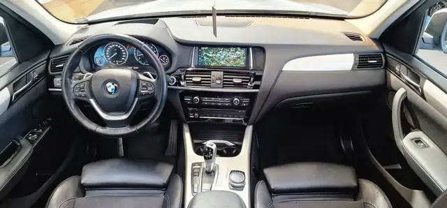 BMW X3 view 11