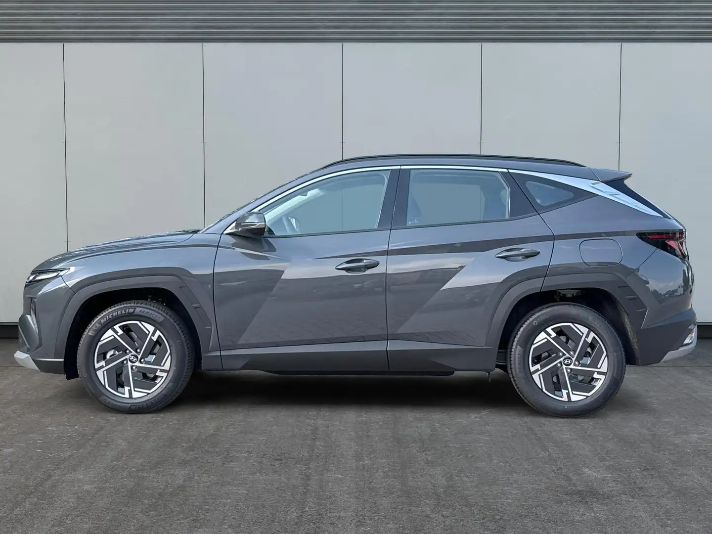 Hyundai TUCSON Style NAVI+KAMERA+SHZ+LED+TEMPOMAT+17" ALU+PDC ... Grau - 2
