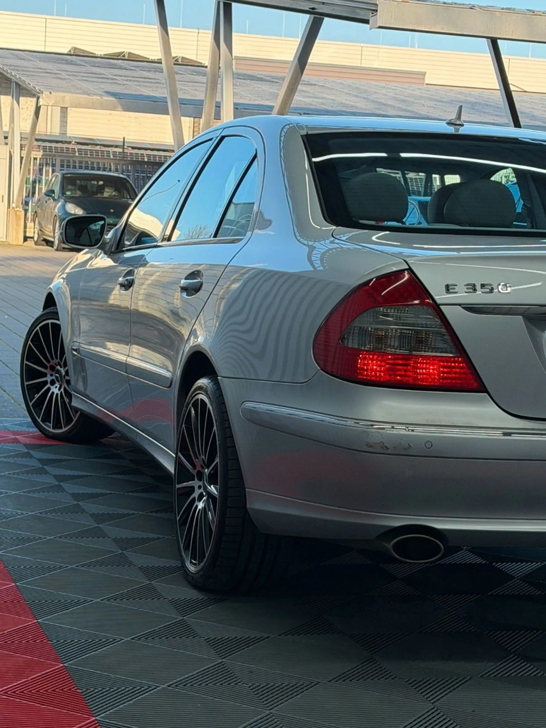 Mercedes-Benz E 350 E350 4Matic Airmatic Distronic T-Leder BiXenon — photo 12