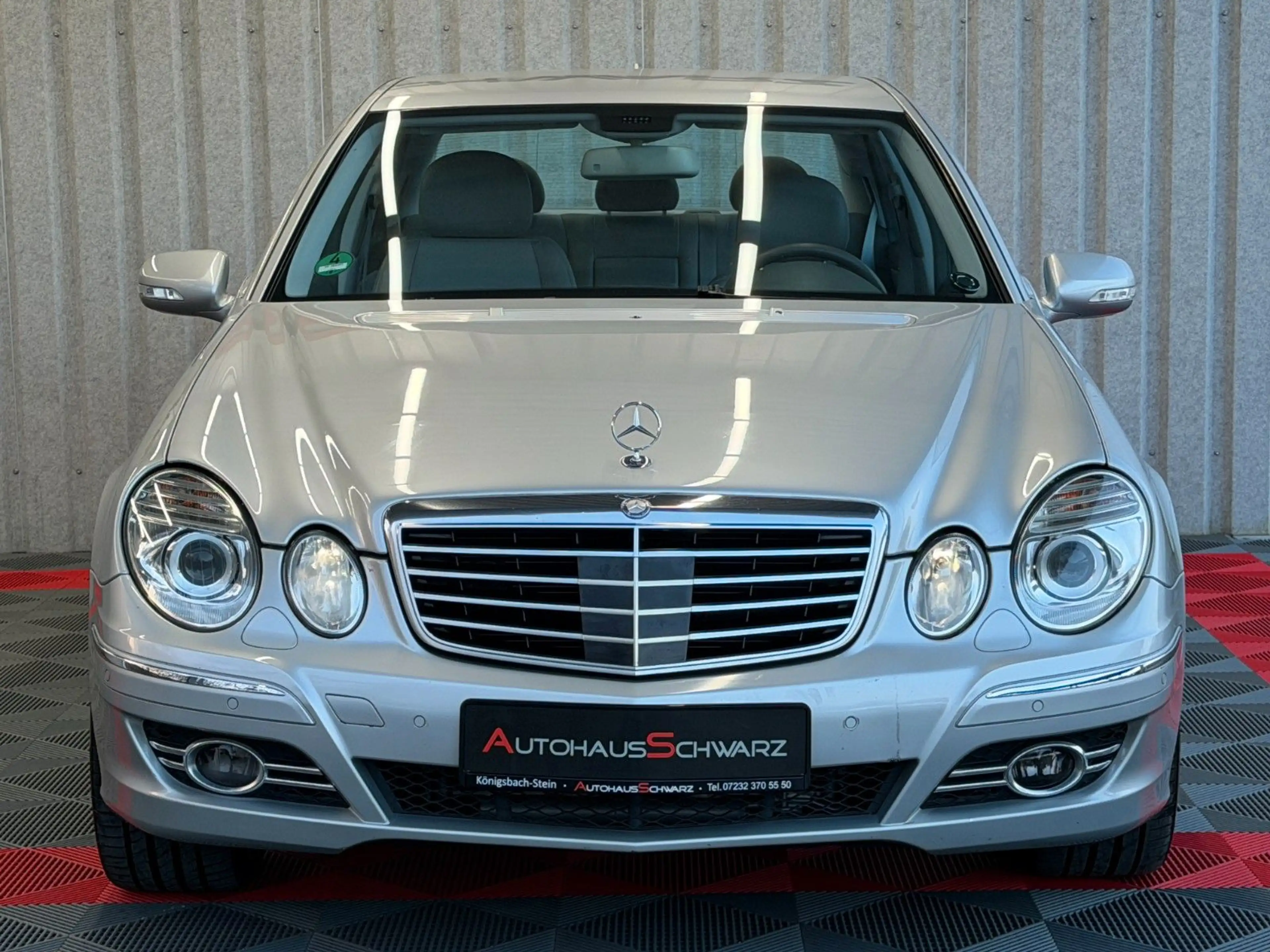Mercedes-Benz E 350 E350 4Matic Airmatic Distronic T-Leder BiXenon — photo 2