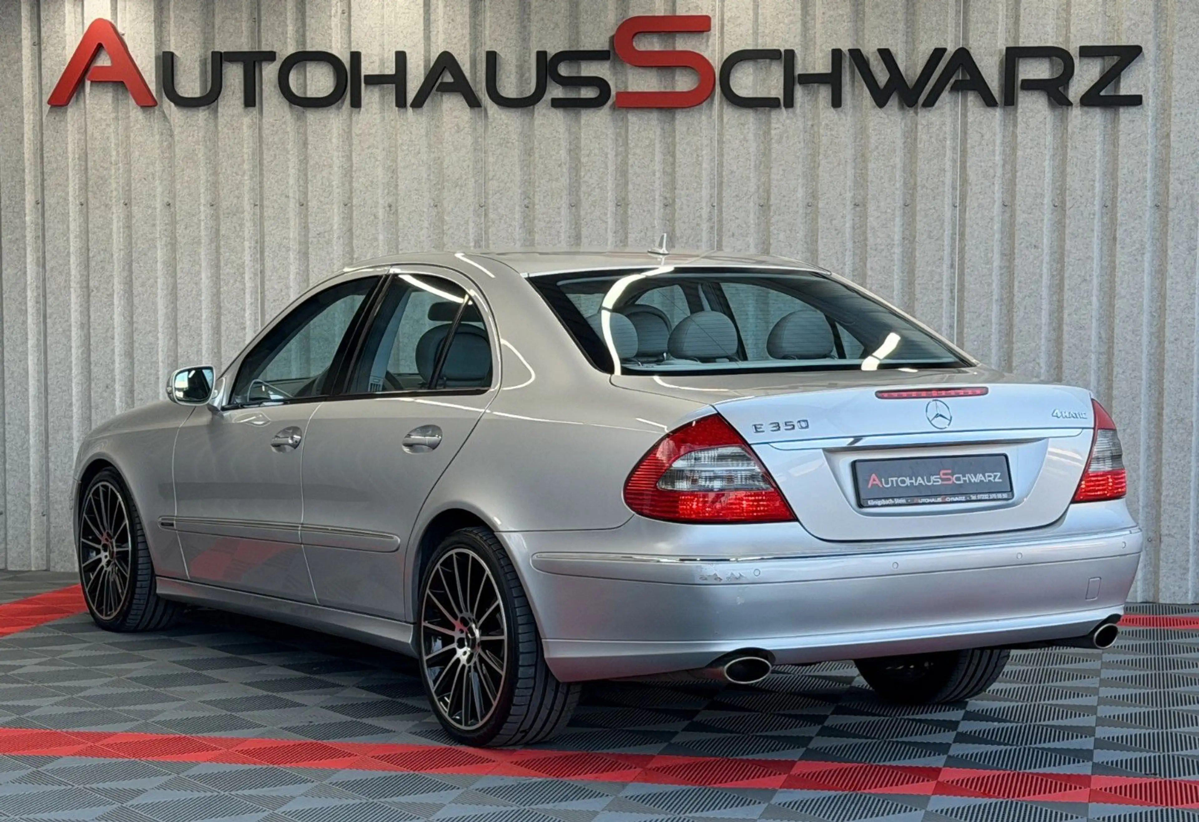 Mercedes-Benz E 350 E350 4Matic Airmatic Distronic T-Leder BiXenon — photo 5
