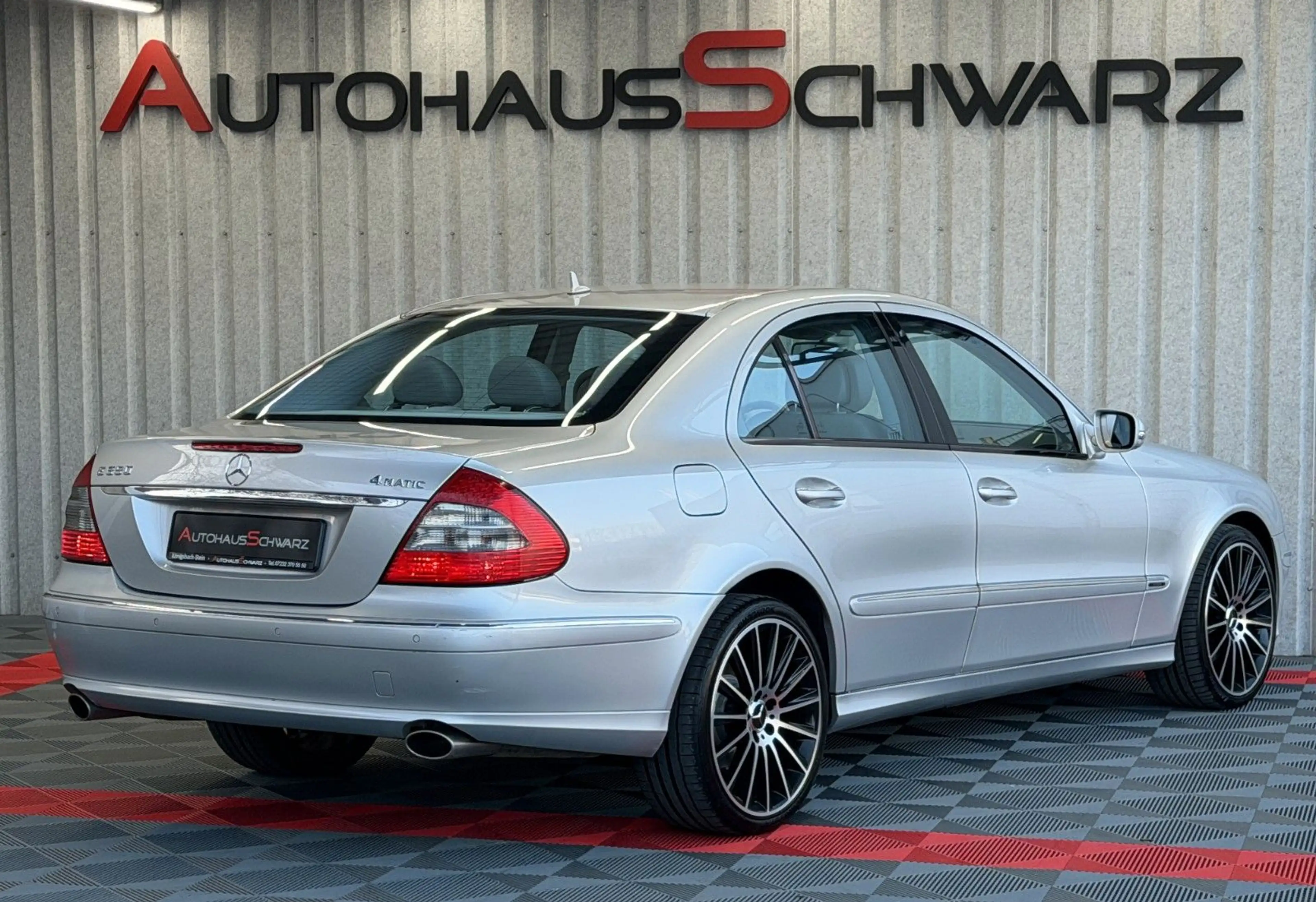 Mercedes-Benz E 350 E350 4Matic Airmatic Distronic T-Leder BiXenon — photo 7