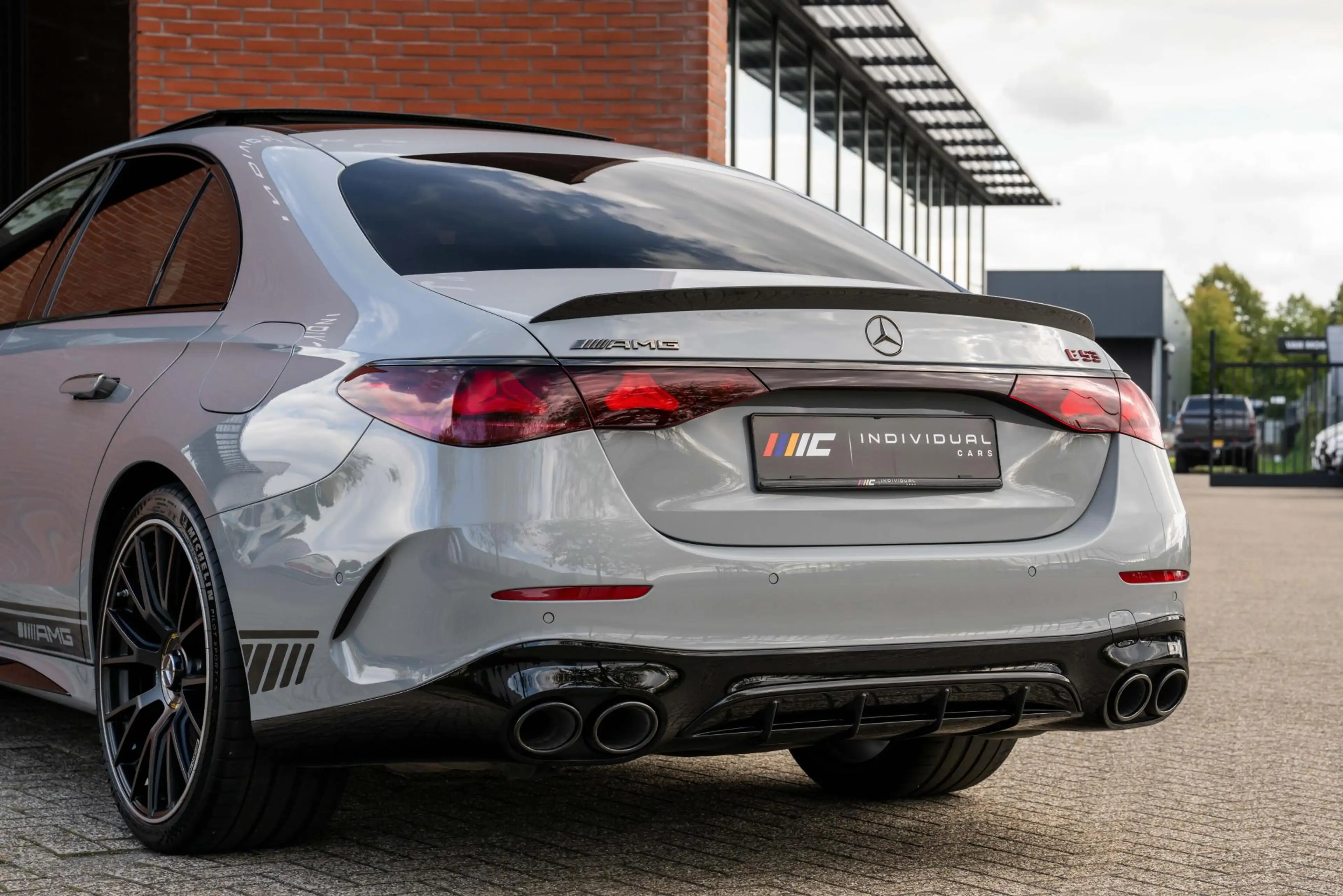 Mercedes-Benz E 53 AMG 4MATIC+ Edition 1 Carbon Dynamic Plus BTW — photo 33